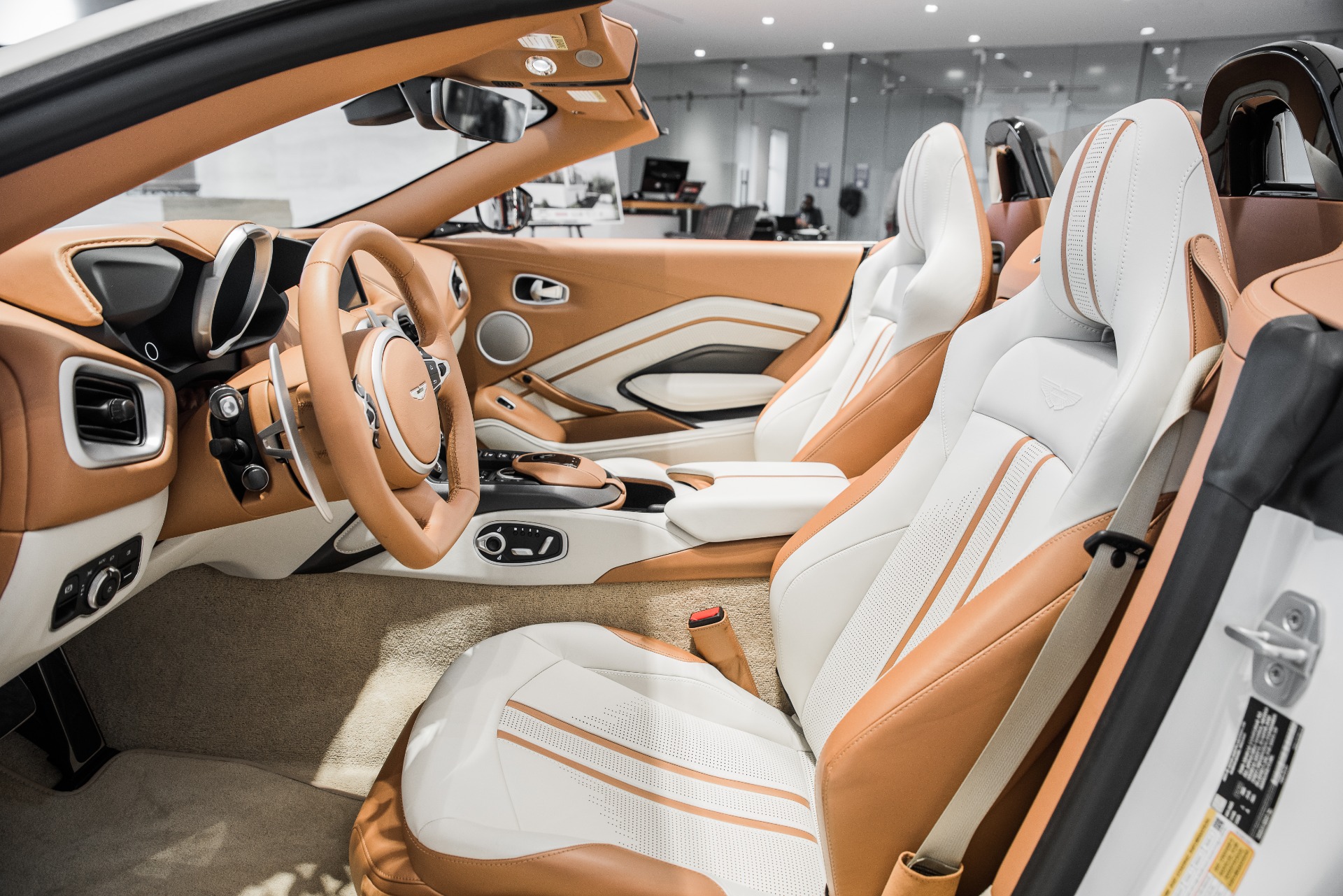 New 2021 Aston Martin Vantage | St. Petersburg, FL