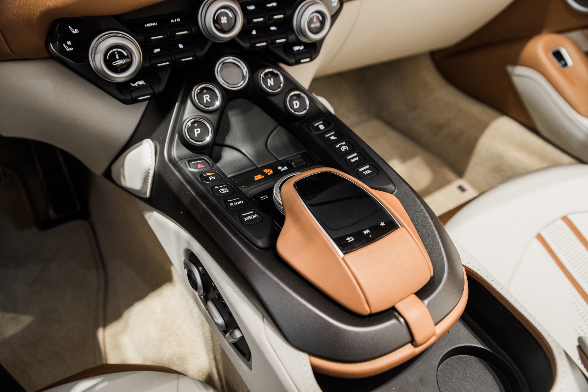 New 2021 Aston Martin Vantage | St. Petersburg, FL