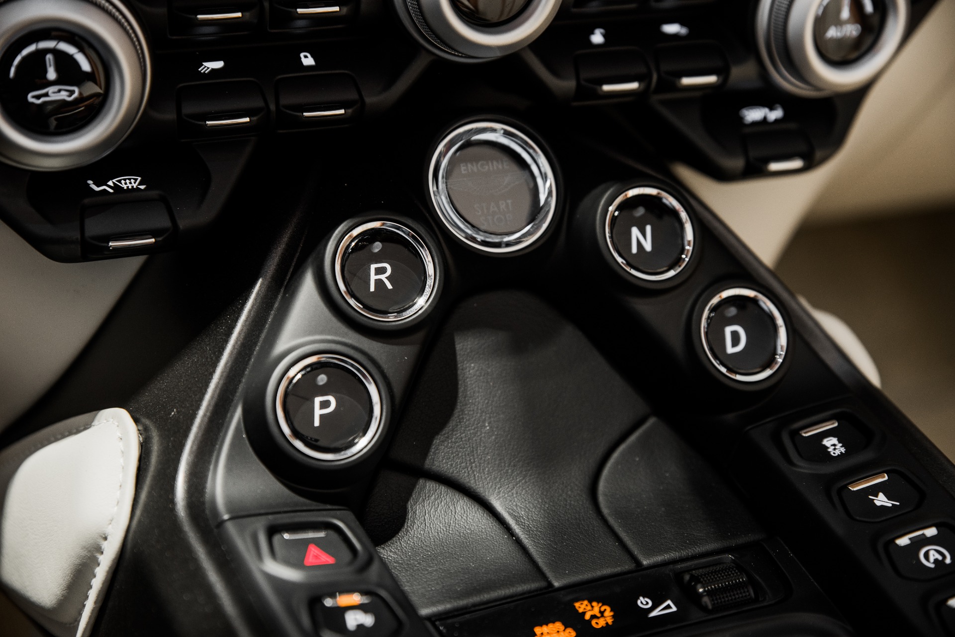 New 2021 Aston Martin Vantage | St. Petersburg, FL