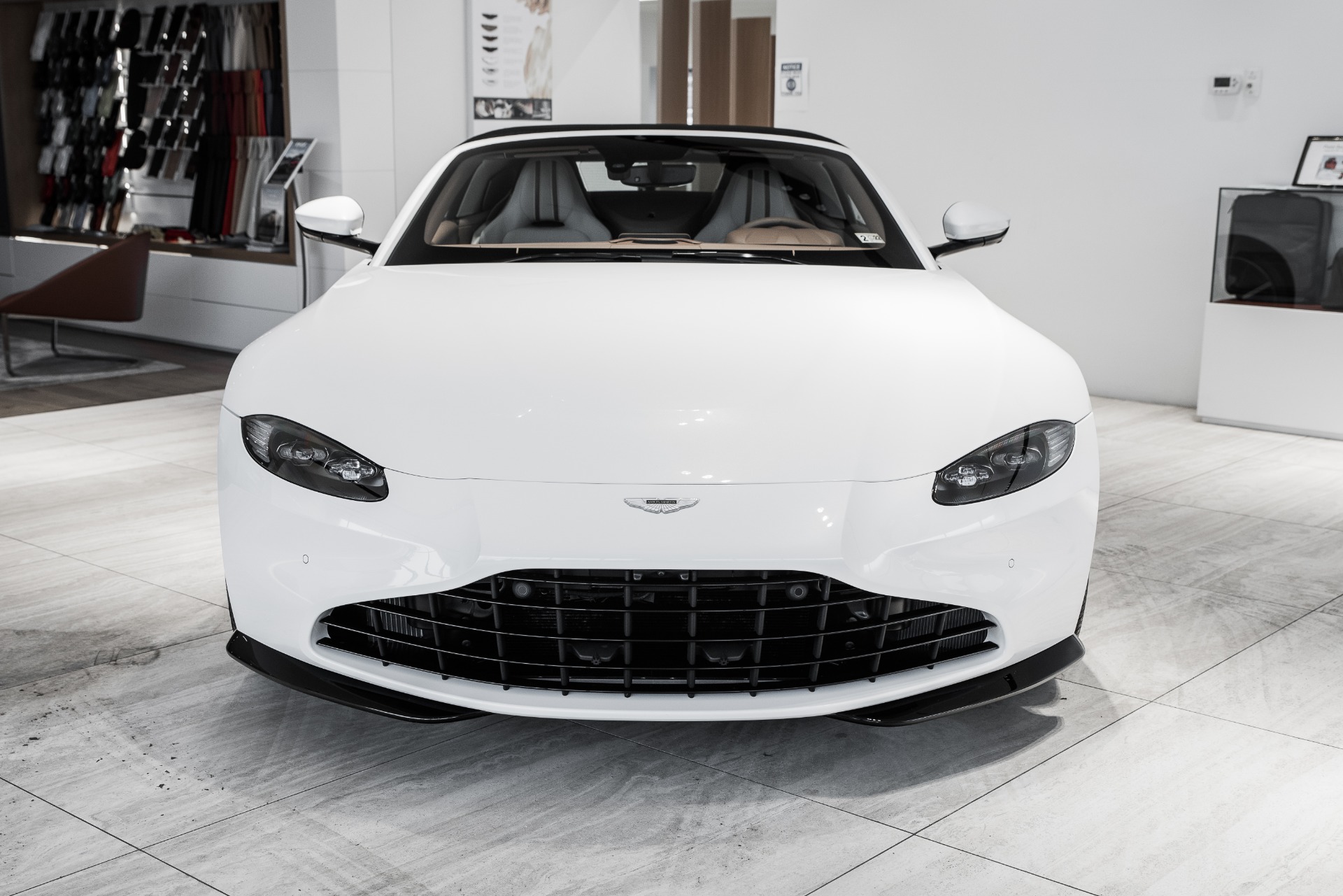 New 2021 Aston Martin Vantage | St. Petersburg, FL