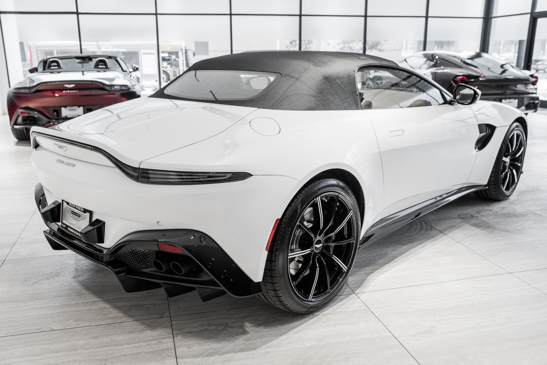 New 2021 Aston Martin Vantage | St. Petersburg, FL