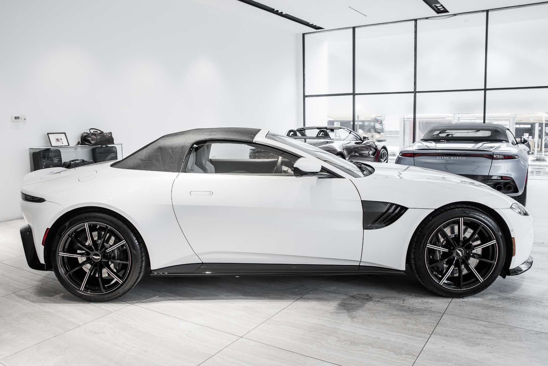 New 2021 Aston Martin Vantage | St. Petersburg, FL