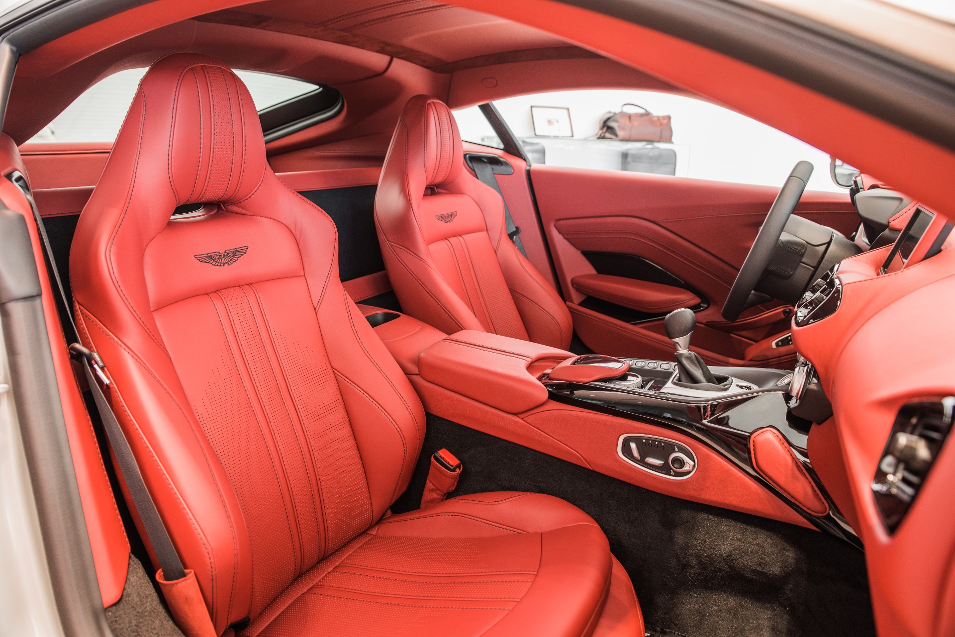 New 2021 Aston Martin Vantage | St. Petersburg, FL
