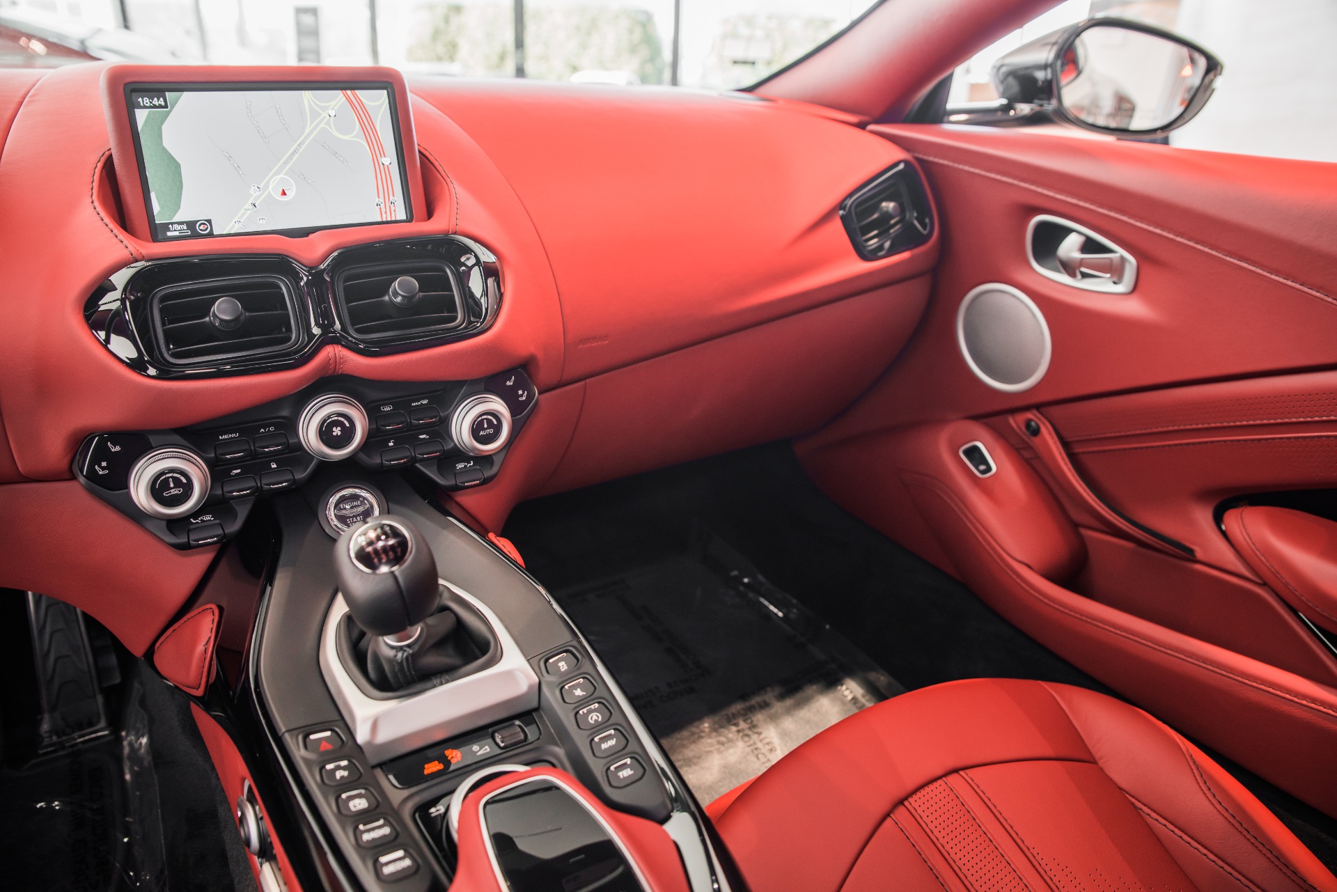 New 2021 Aston Martin Vantage | St. Petersburg, FL