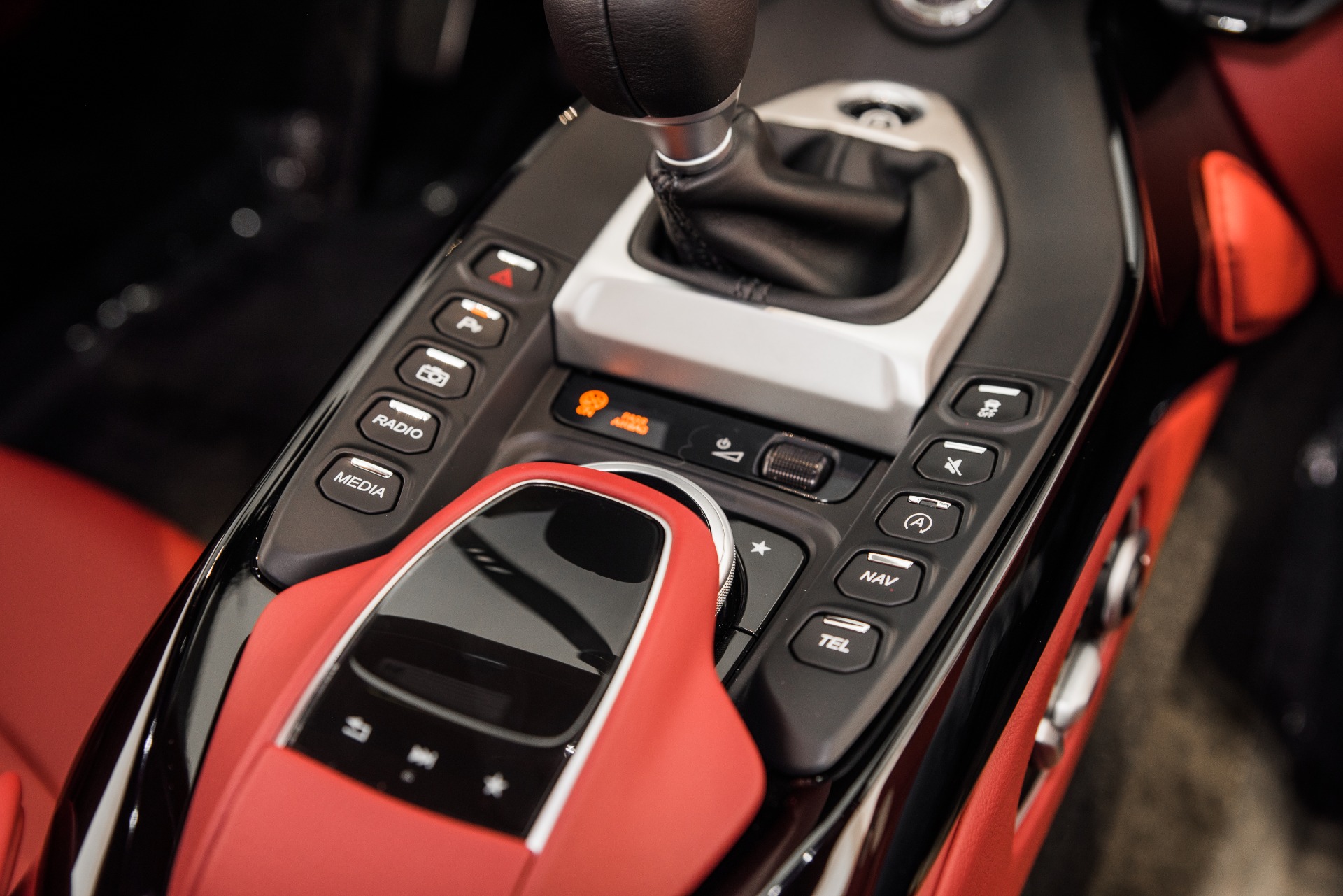 New 2021 Aston Martin Vantage | St. Petersburg, FL