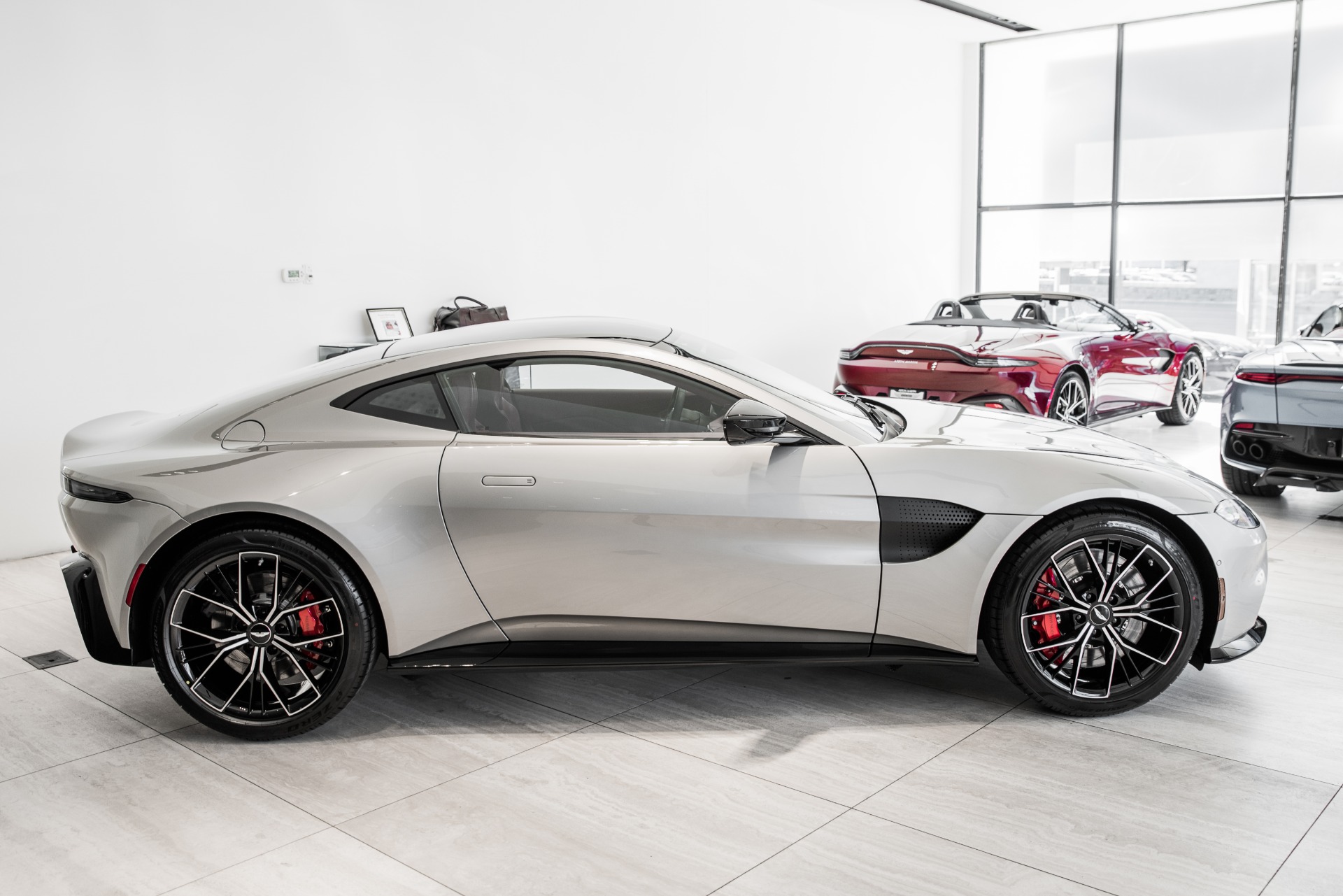 New 2021 Aston Martin Vantage | St. Petersburg, FL