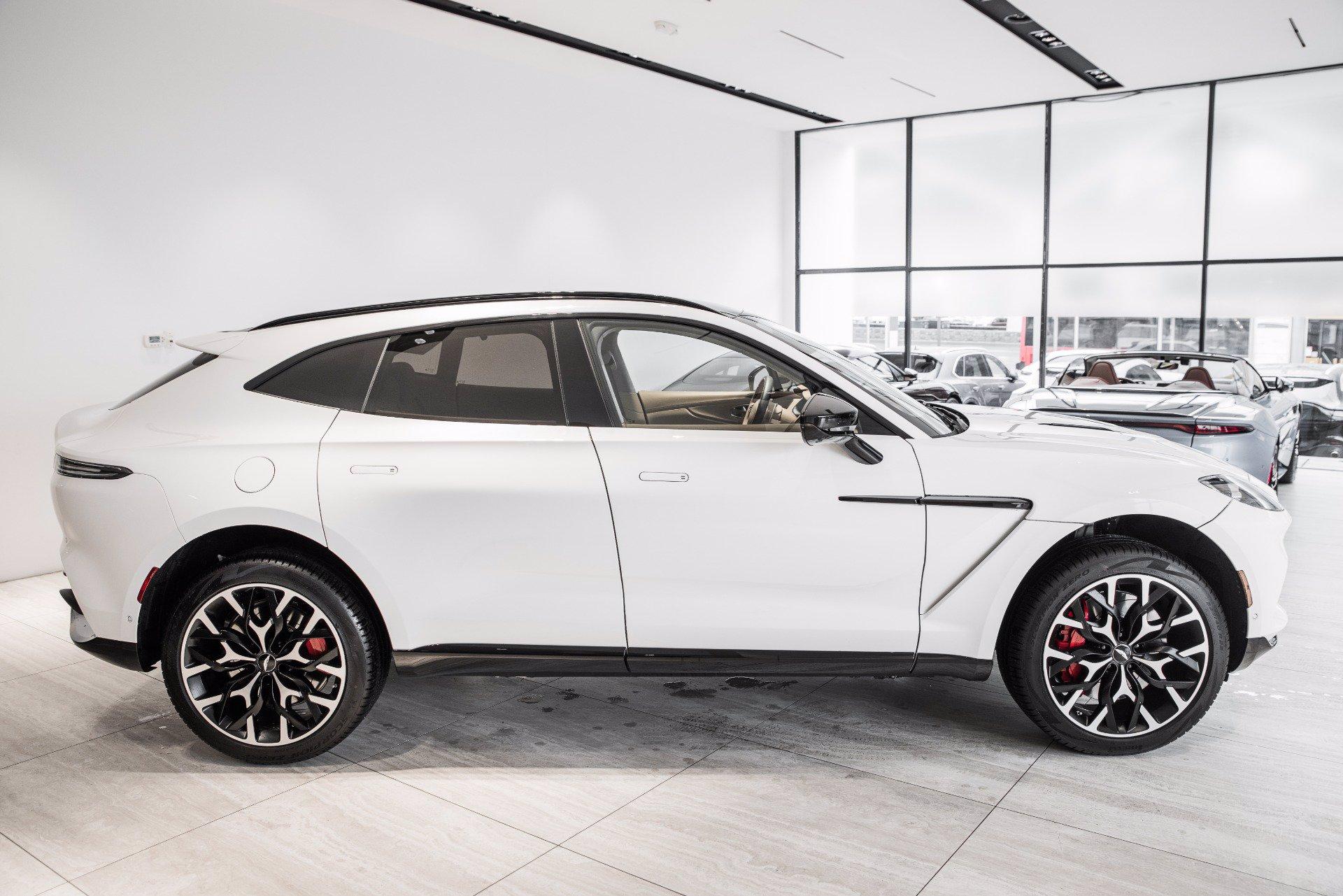 New 2021 Aston Martin DBX | St. Petersburg, FL