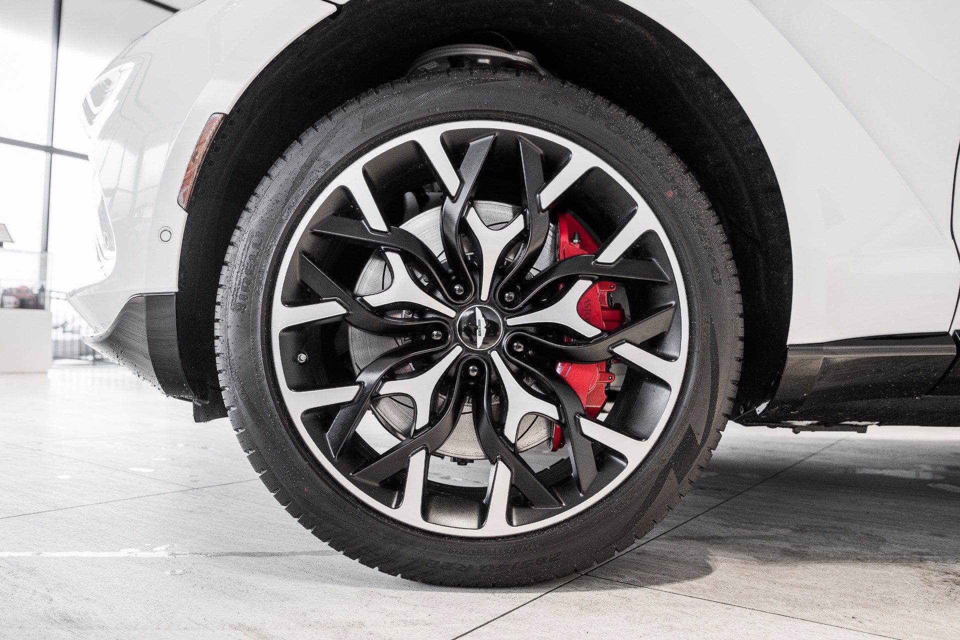 New 2021 Aston Martin DBX | St. Petersburg, FL