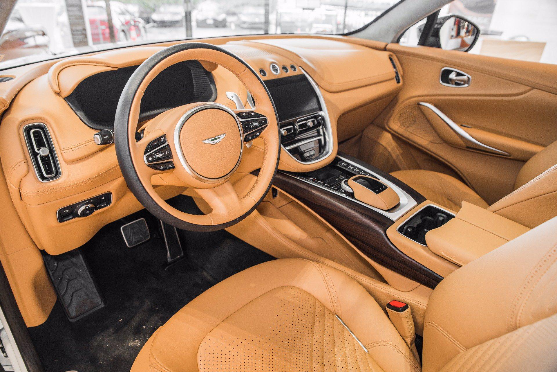 New 2021 Aston Martin DBX | St. Petersburg, FL