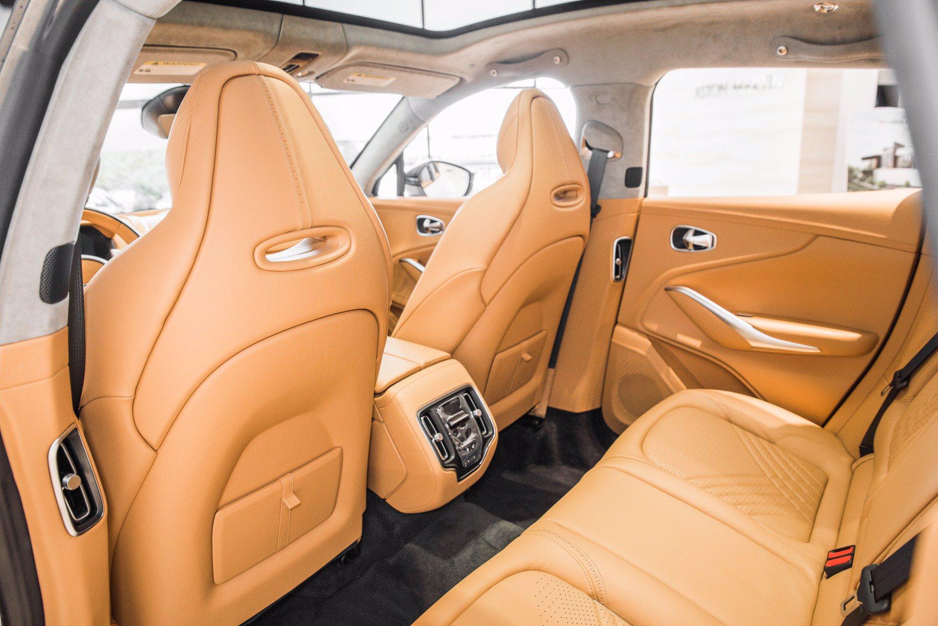 New 2021 Aston Martin DBX | St. Petersburg, FL