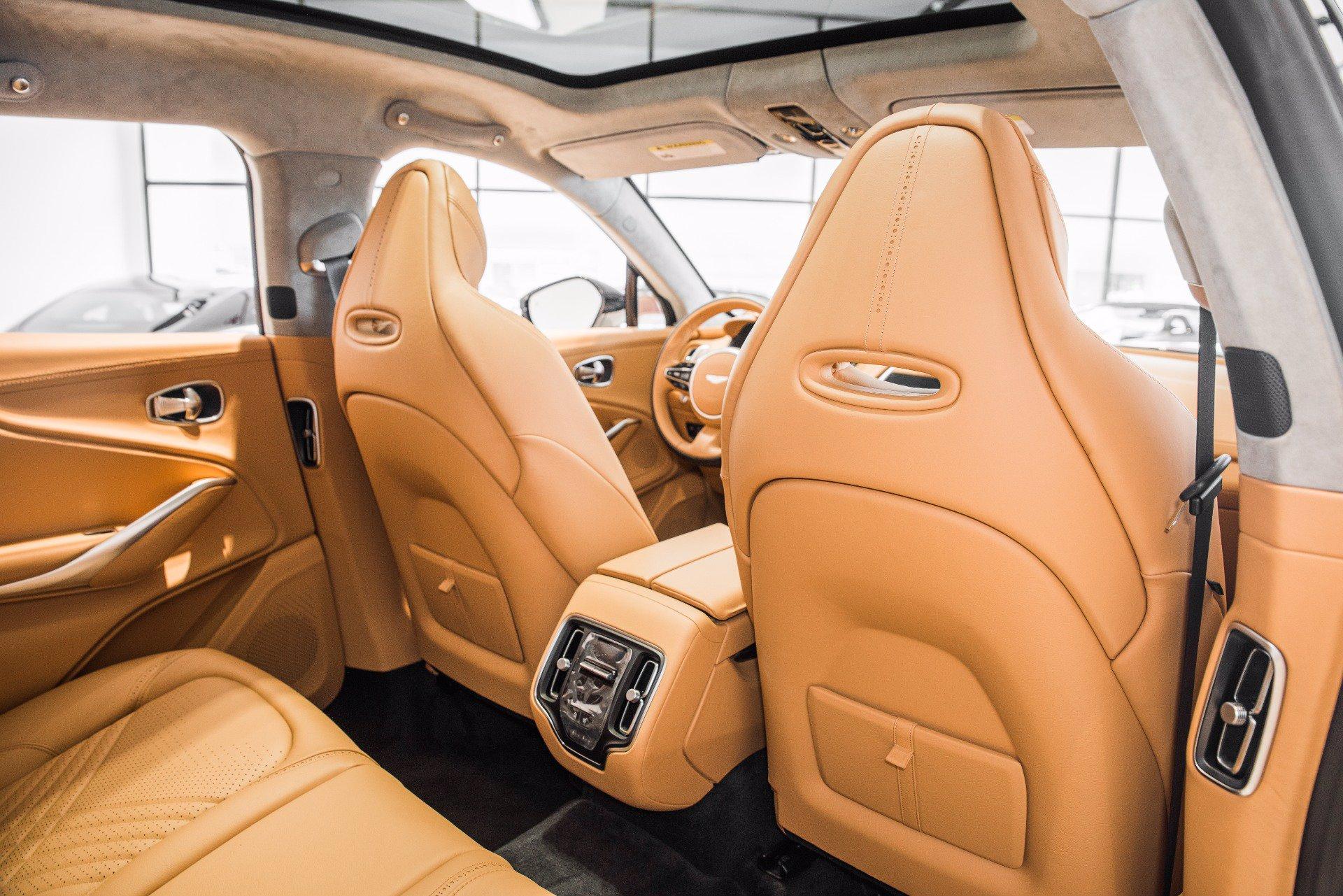 New 2021 Aston Martin DBX | St. Petersburg, FL