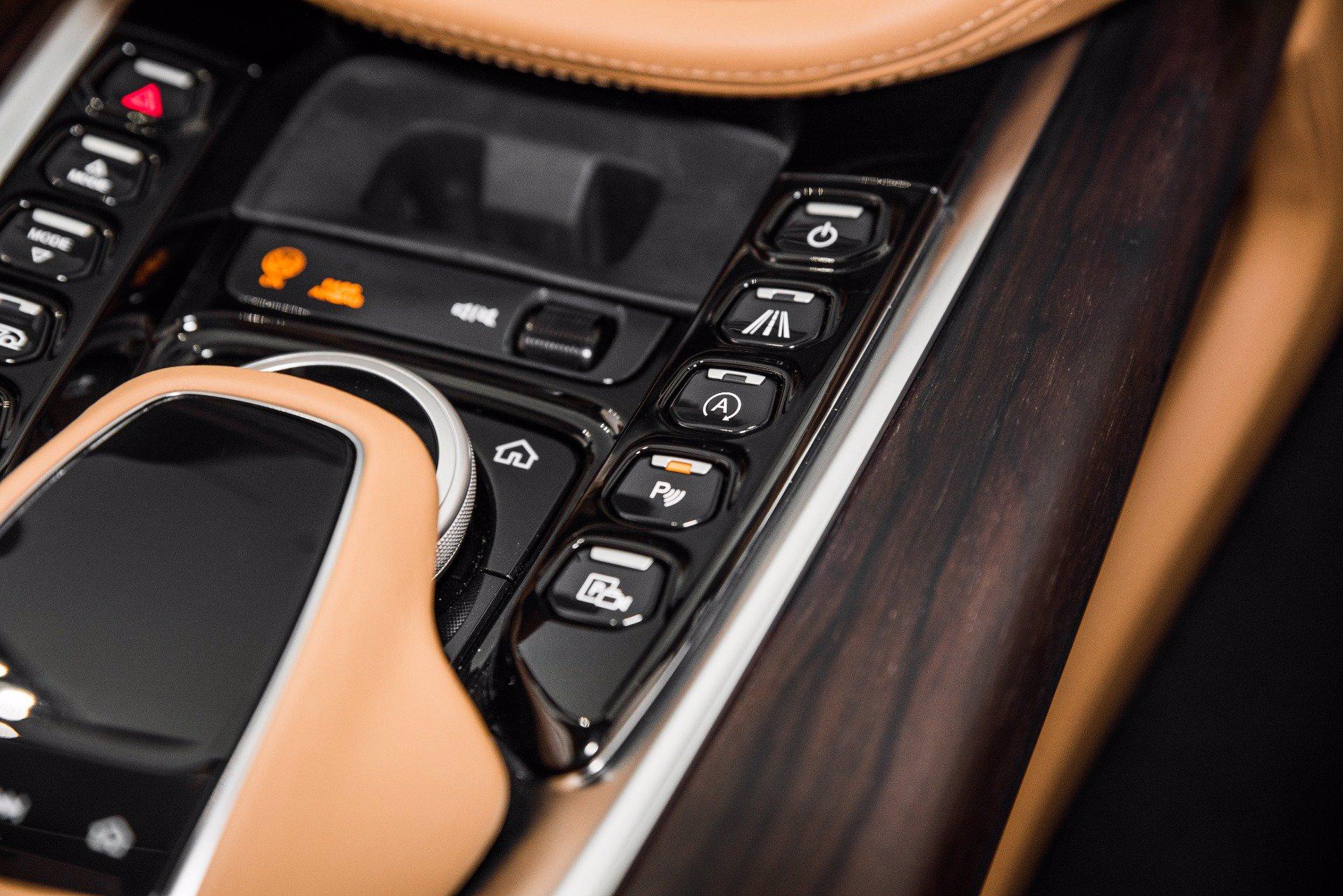New 2021 Aston Martin DBX | St. Petersburg, FL