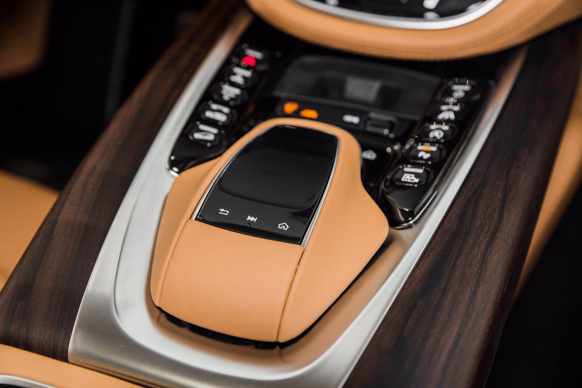 New 2021 Aston Martin DBX | St. Petersburg, FL