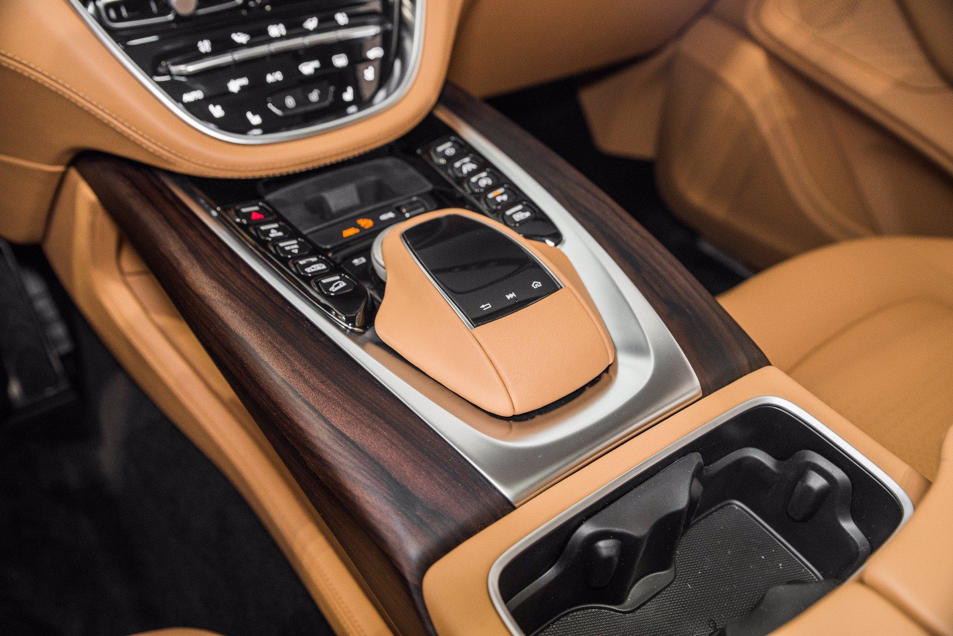 New 2021 Aston Martin DBX | St. Petersburg, FL