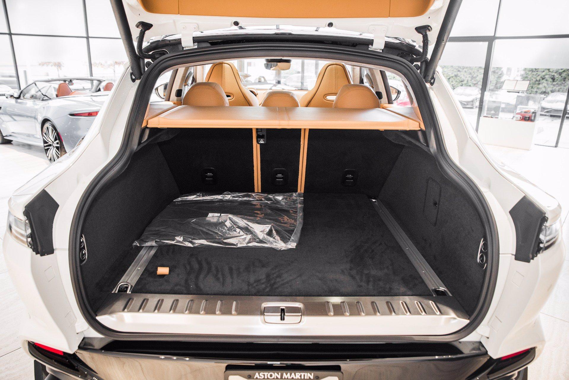 New 2021 Aston Martin DBX | St. Petersburg, FL