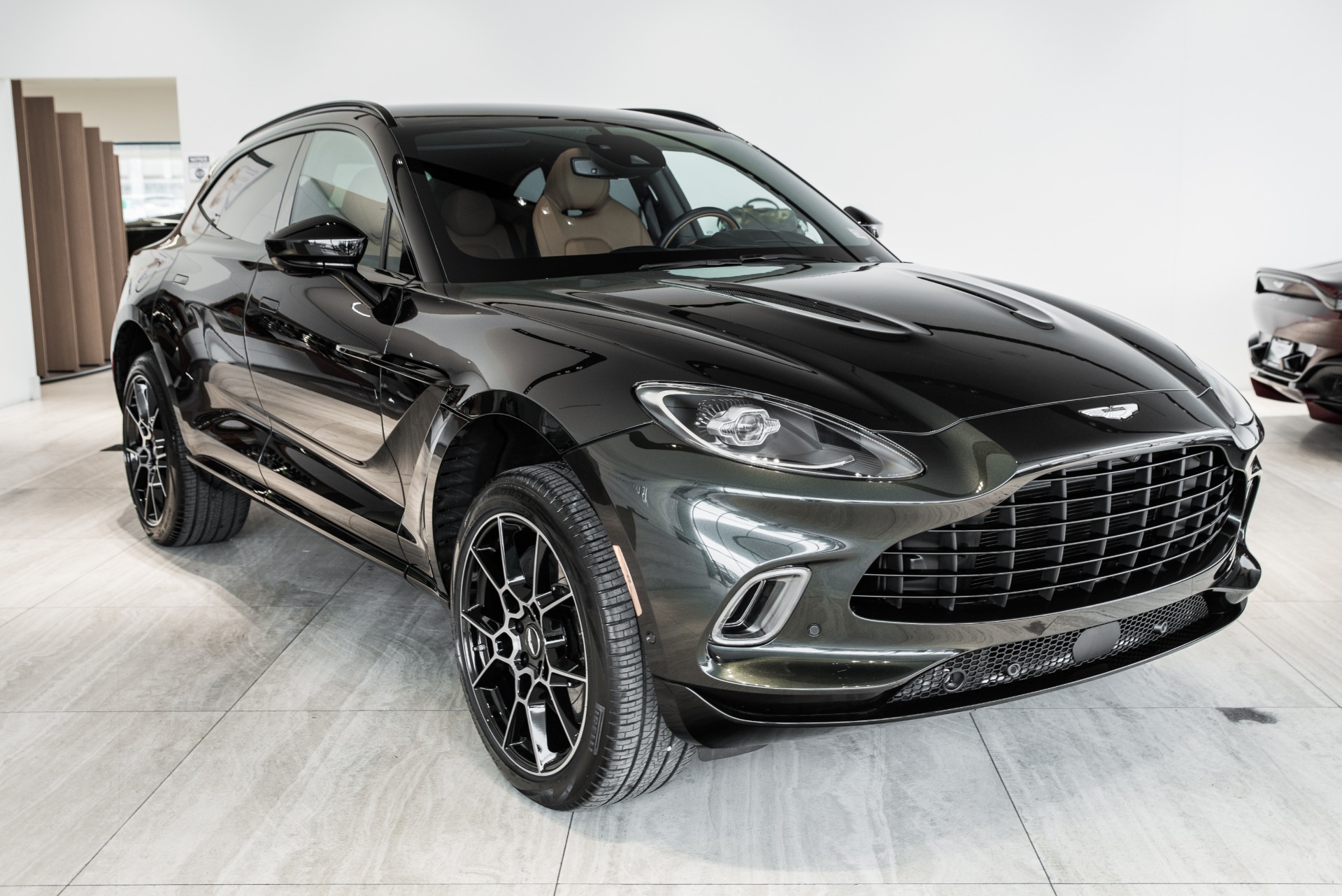 Used 2021 Aston Martin DBX | St. Petersburg, FL