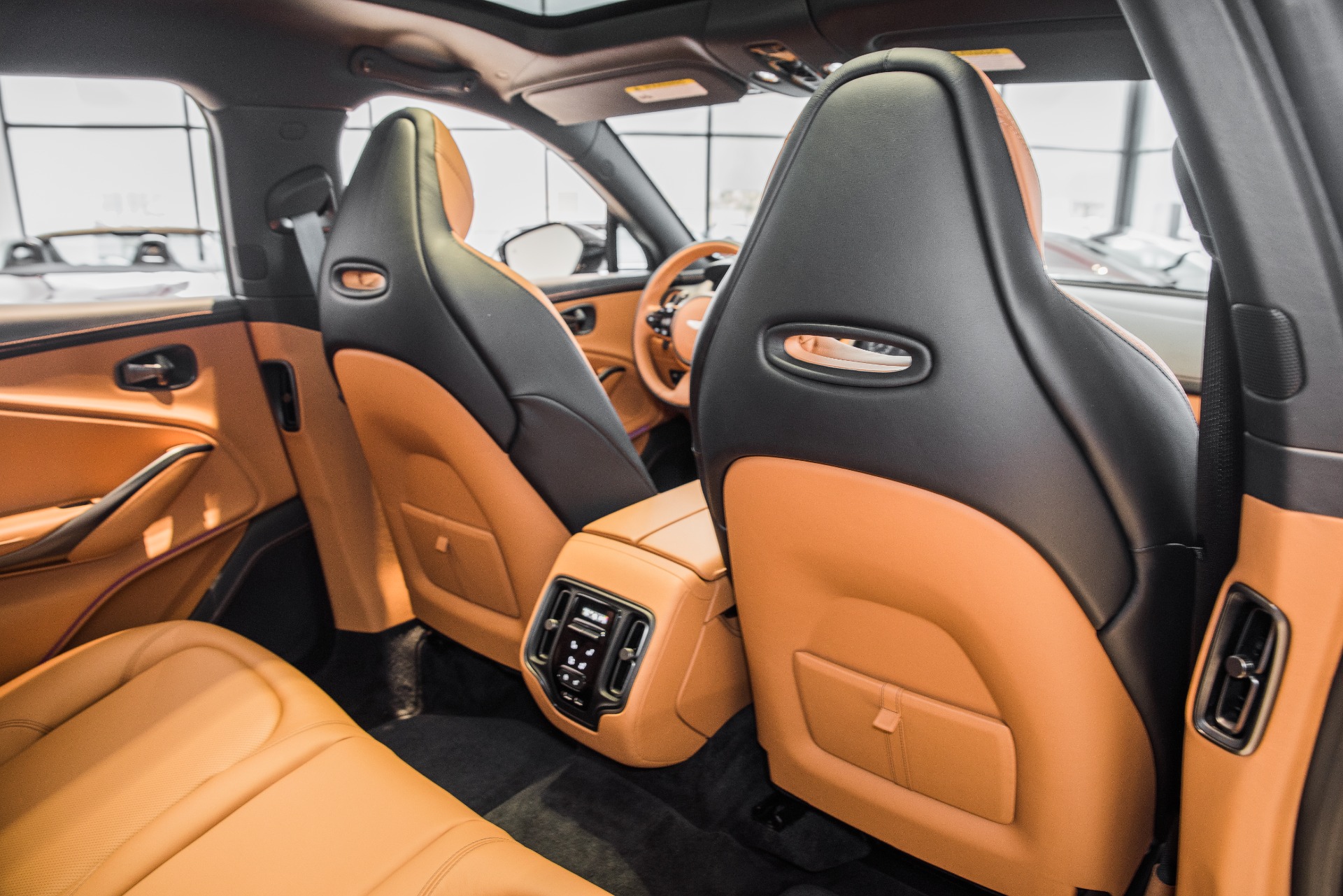 Used 2021 Aston Martin DBX | St. Petersburg, FL