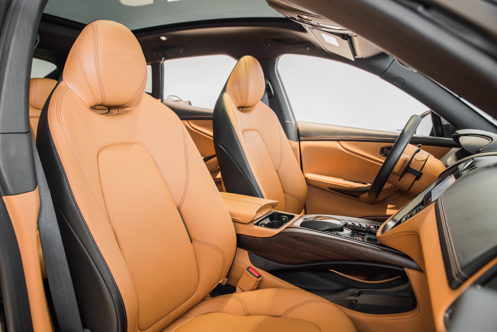 Used 2021 Aston Martin DBX | St. Petersburg, FL