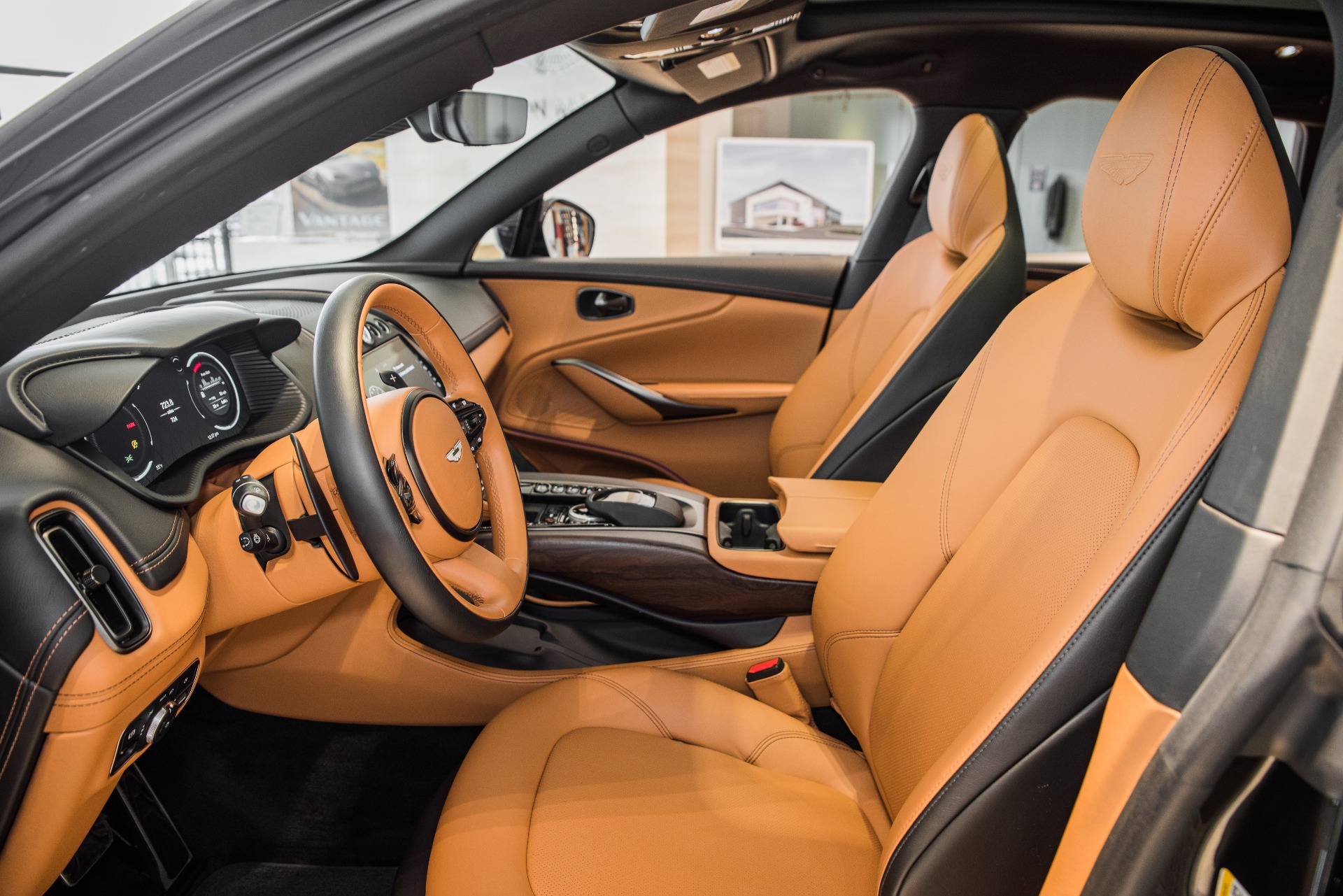 Used 2021 Aston Martin DBX | St. Petersburg, FL