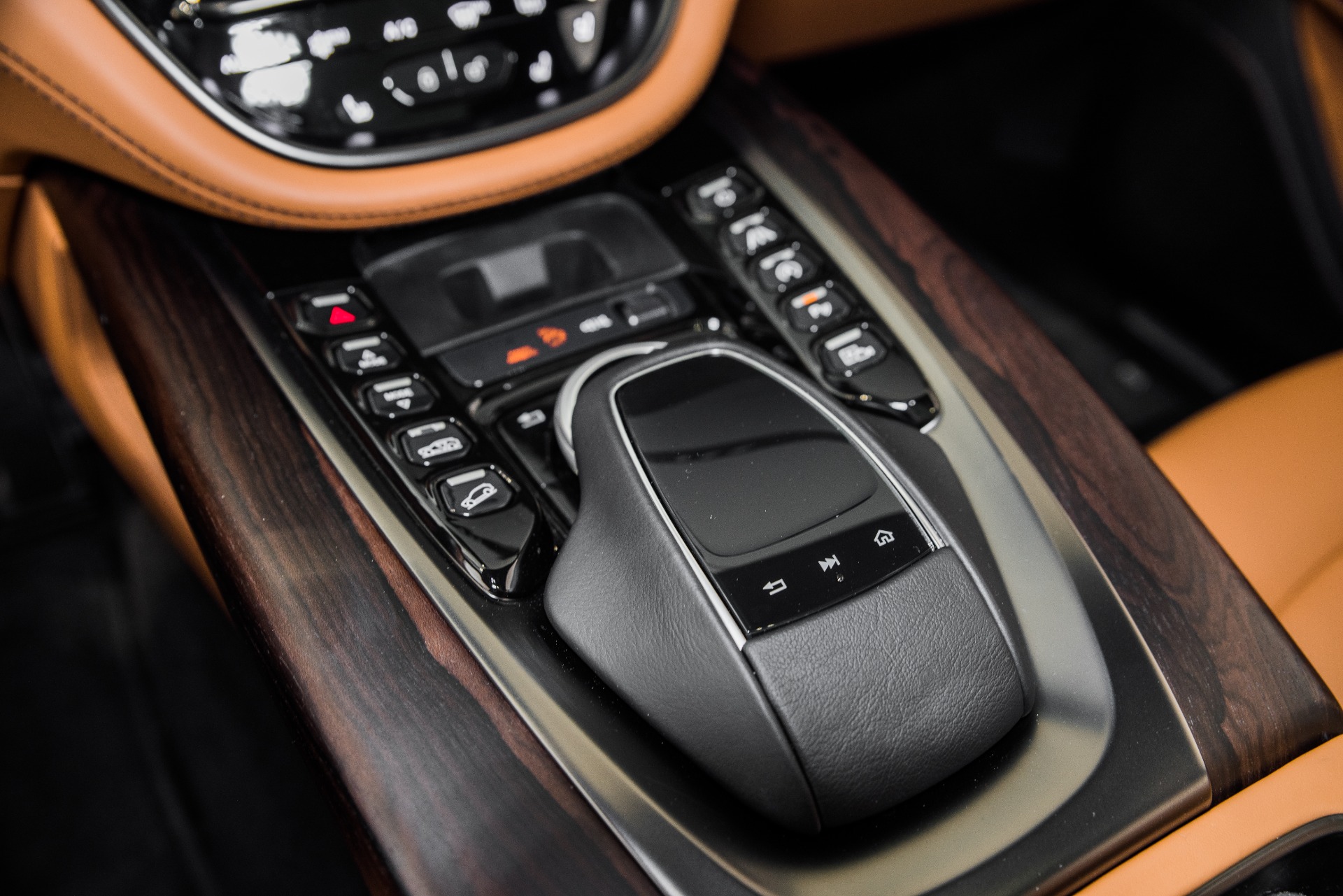 Used 2021 Aston Martin DBX | St. Petersburg, FL