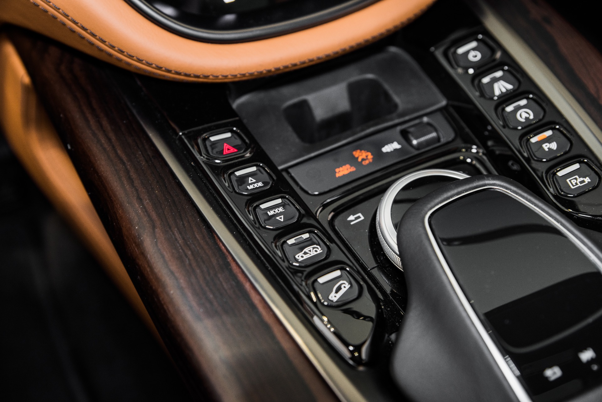 Used 2021 Aston Martin DBX | St. Petersburg, FL