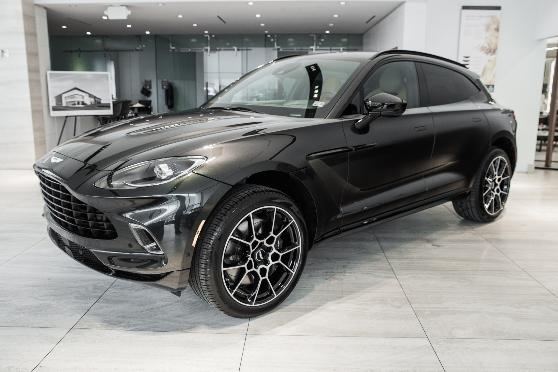 Used 2021 Aston Martin DBX | St. Petersburg, FL