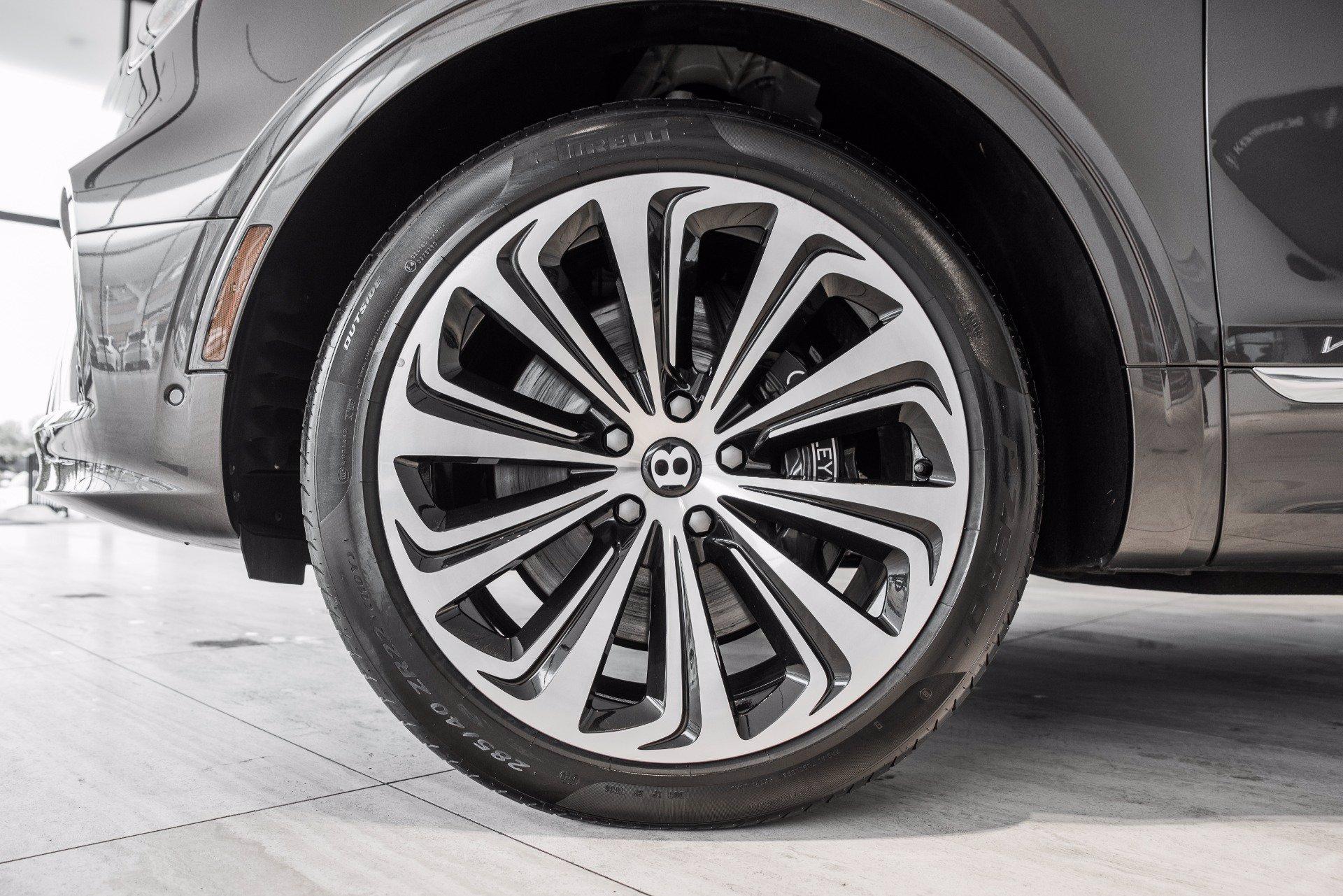 New 2021 Bentley Bentayga V8 | St. Petersburg, FL