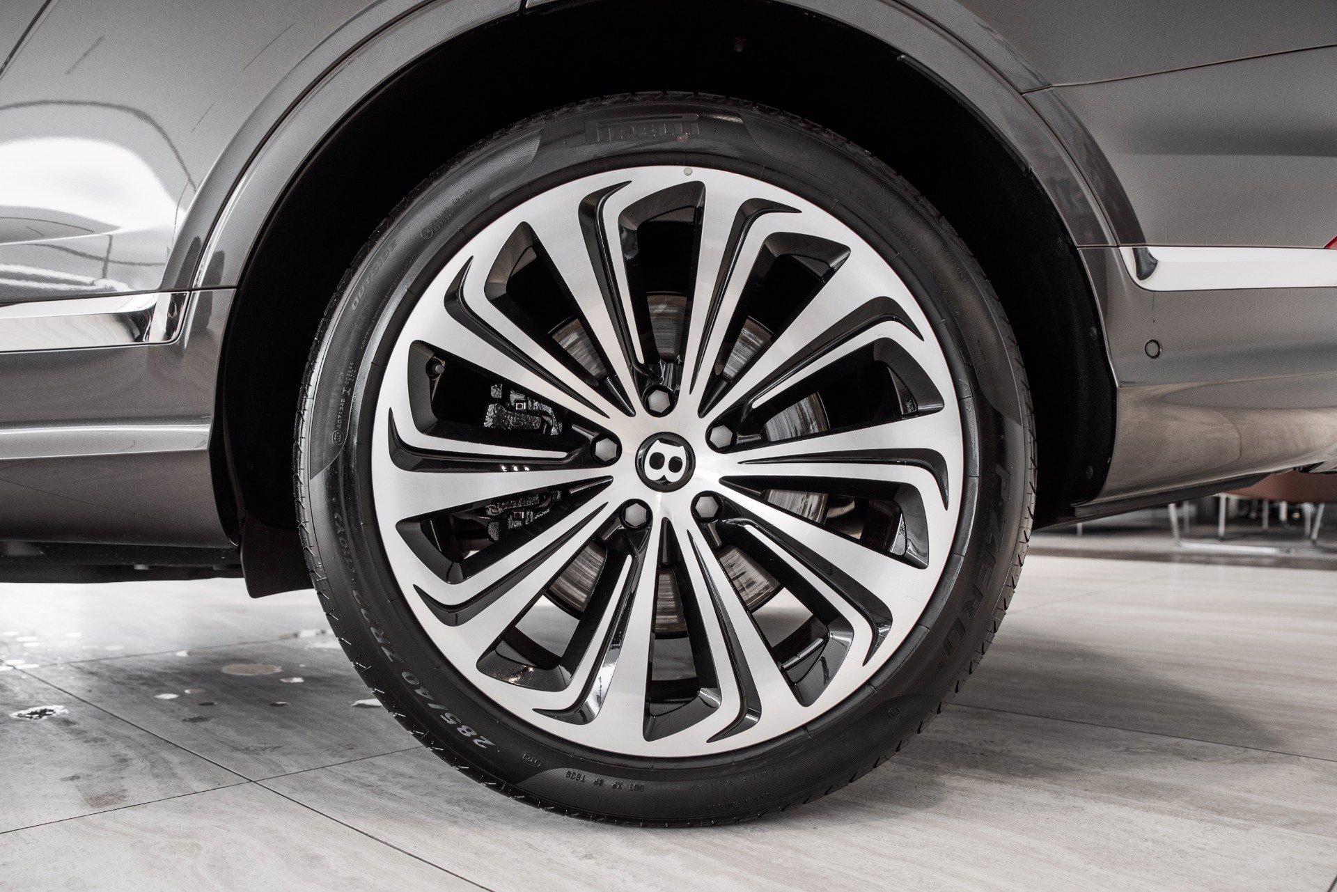 New 2021 Bentley Bentayga V8 | St. Petersburg, FL