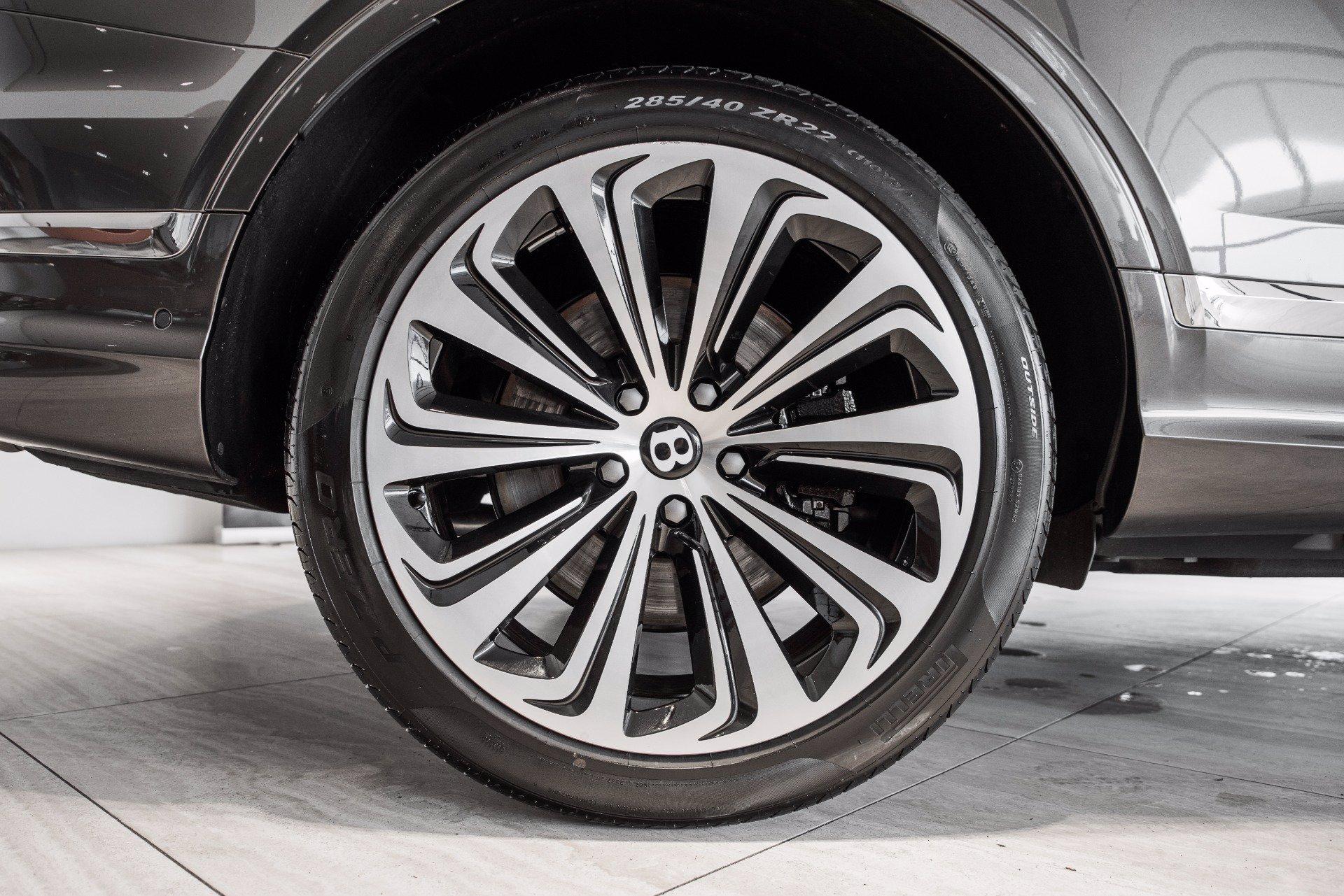 New 2021 Bentley Bentayga V8 | St. Petersburg, FL