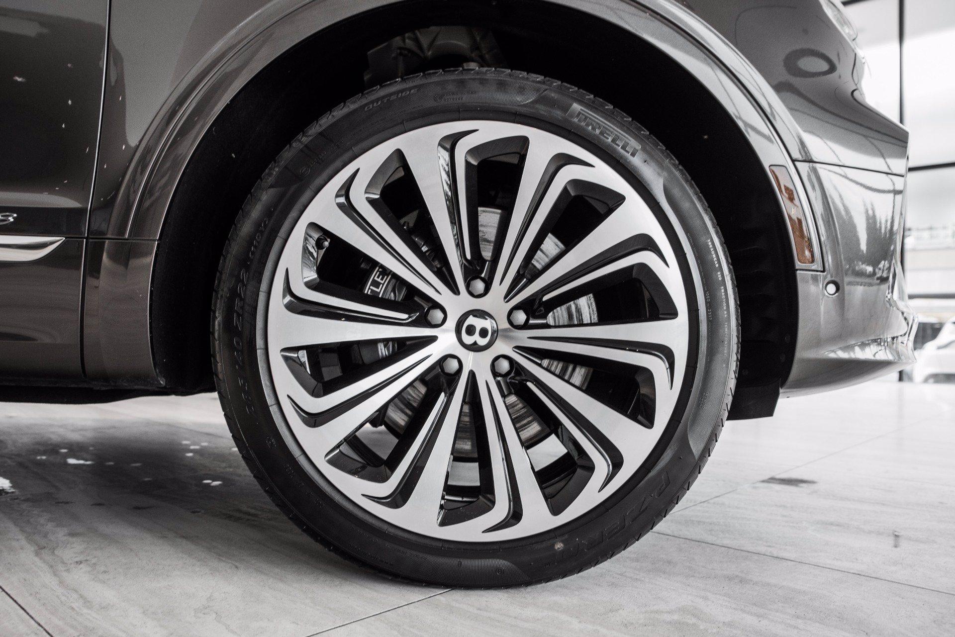 New 2021 Bentley Bentayga V8 | St. Petersburg, FL