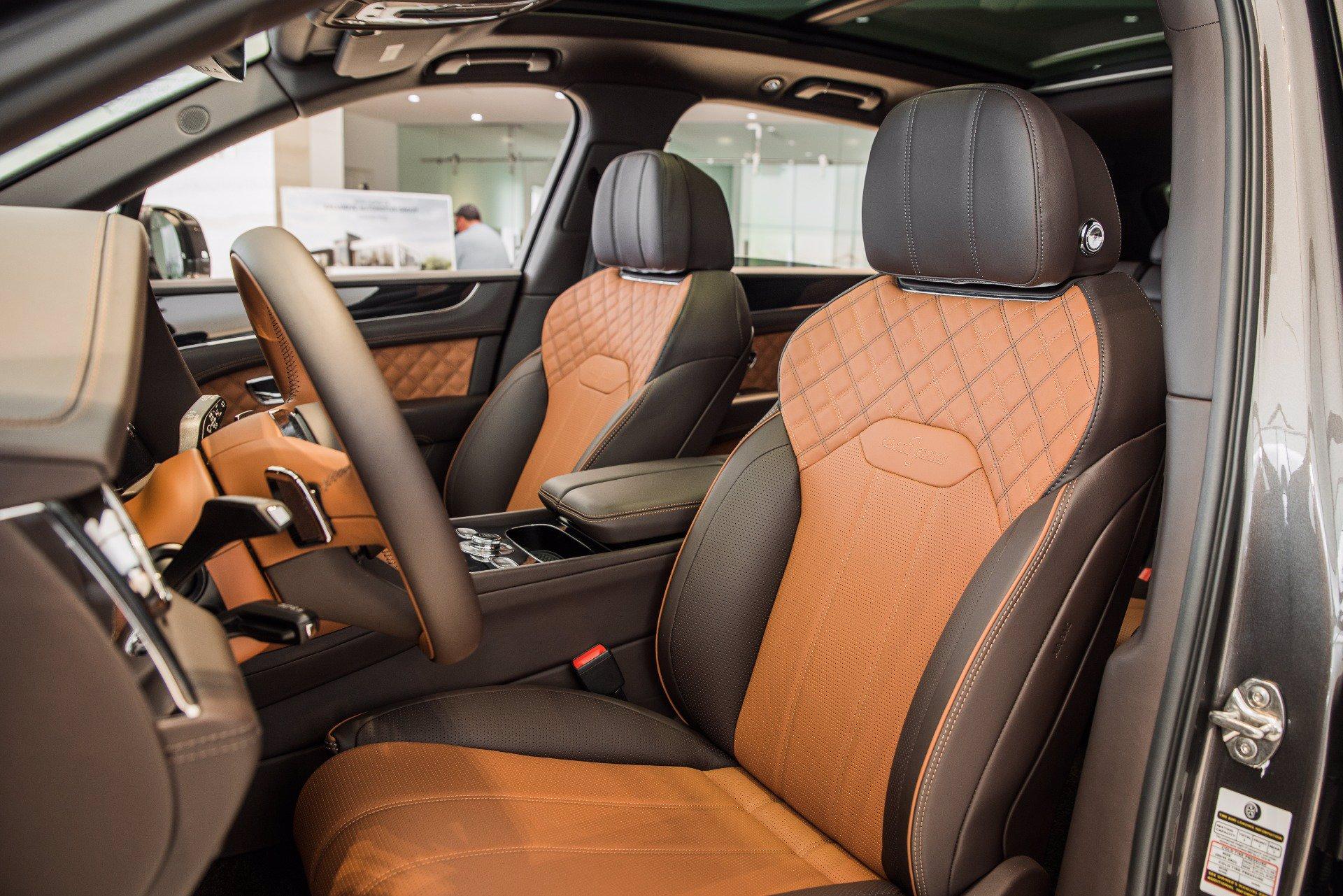 New 2021 Bentley Bentayga V8 | St. Petersburg, FL