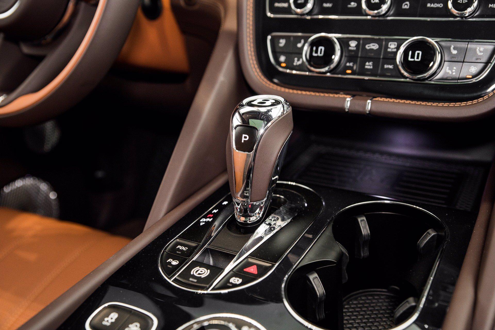 New 2021 Bentley Bentayga V8 | St. Petersburg, FL