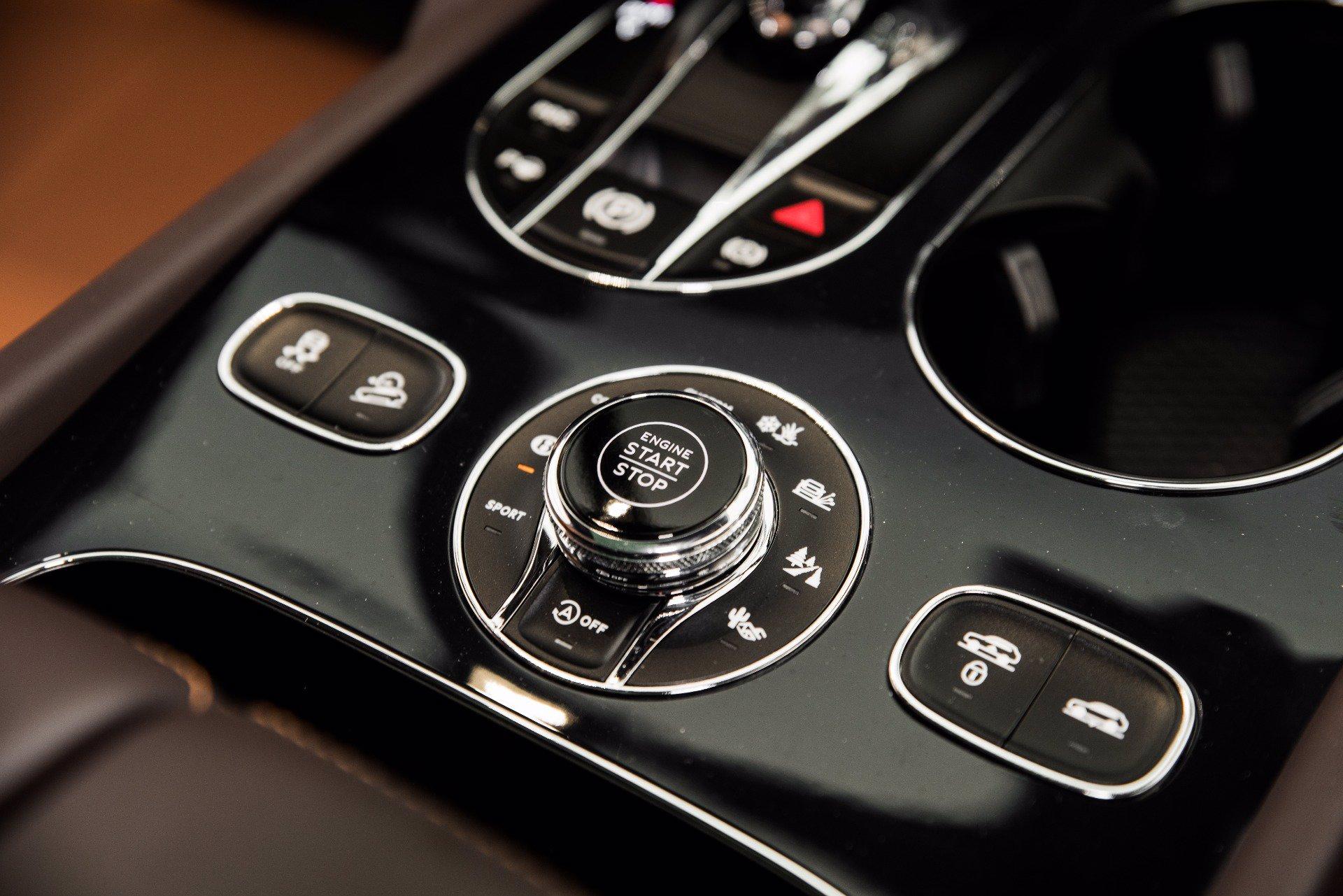 New 2021 Bentley Bentayga V8 | St. Petersburg, FL