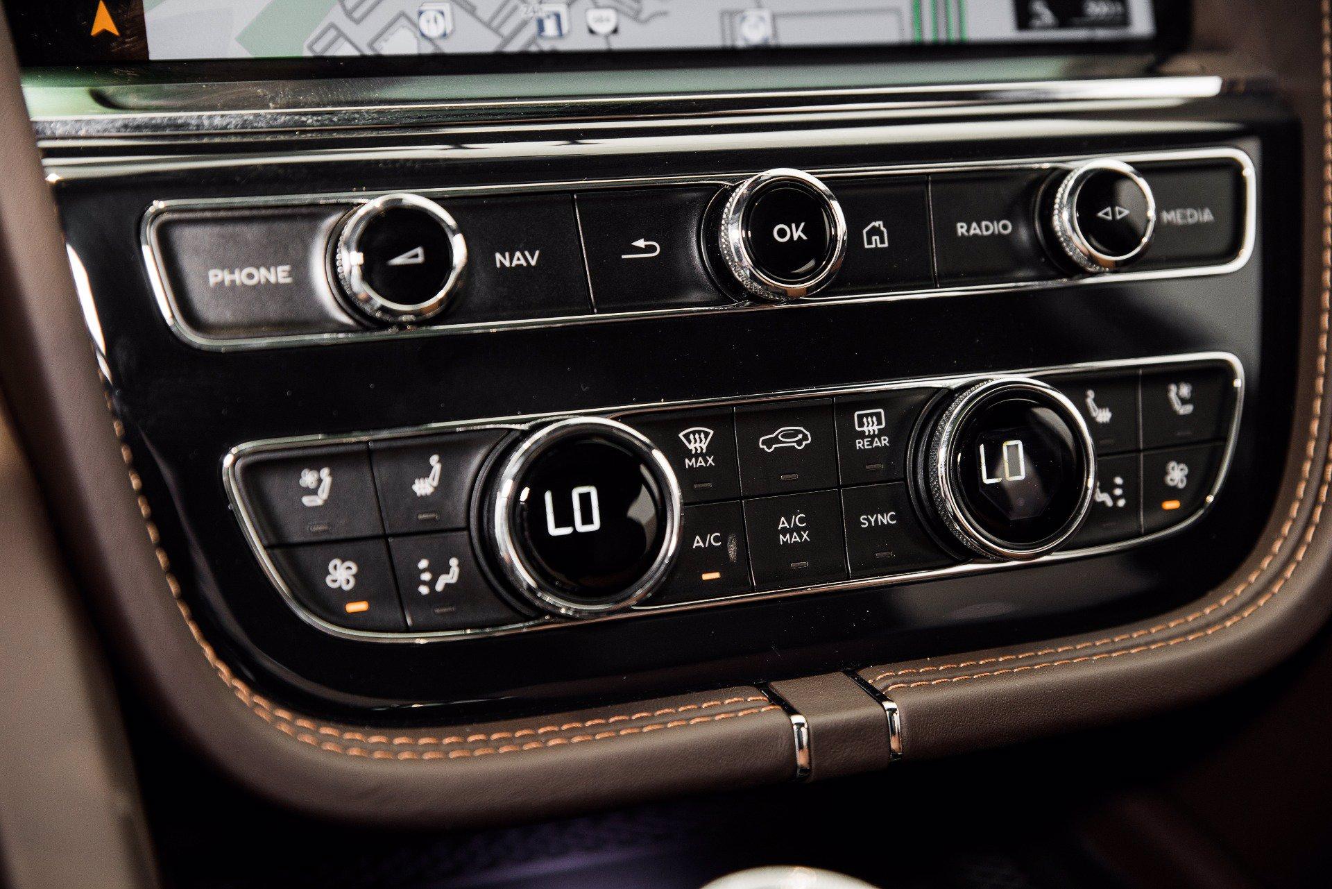 New 2021 Bentley Bentayga V8 | St. Petersburg, FL
