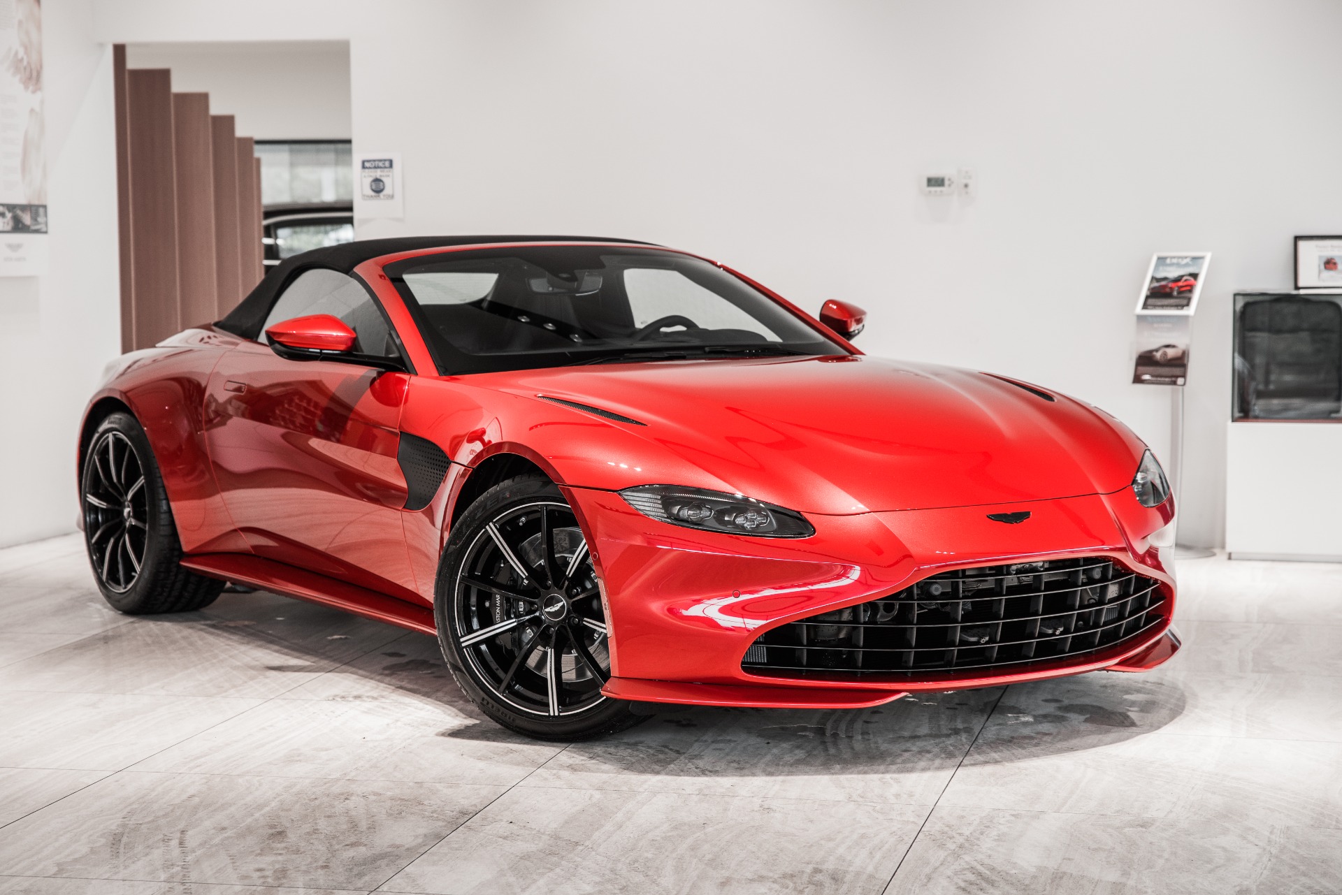 New 2021 Aston Martin Vantage | Vienna, VA