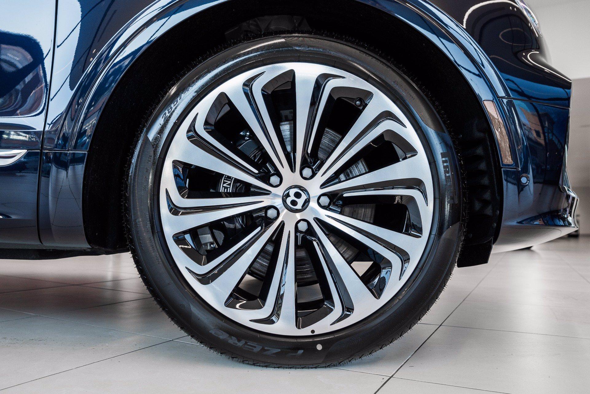 Used 2021 Bentley Bentayga V8 | St. Petersburg, FL