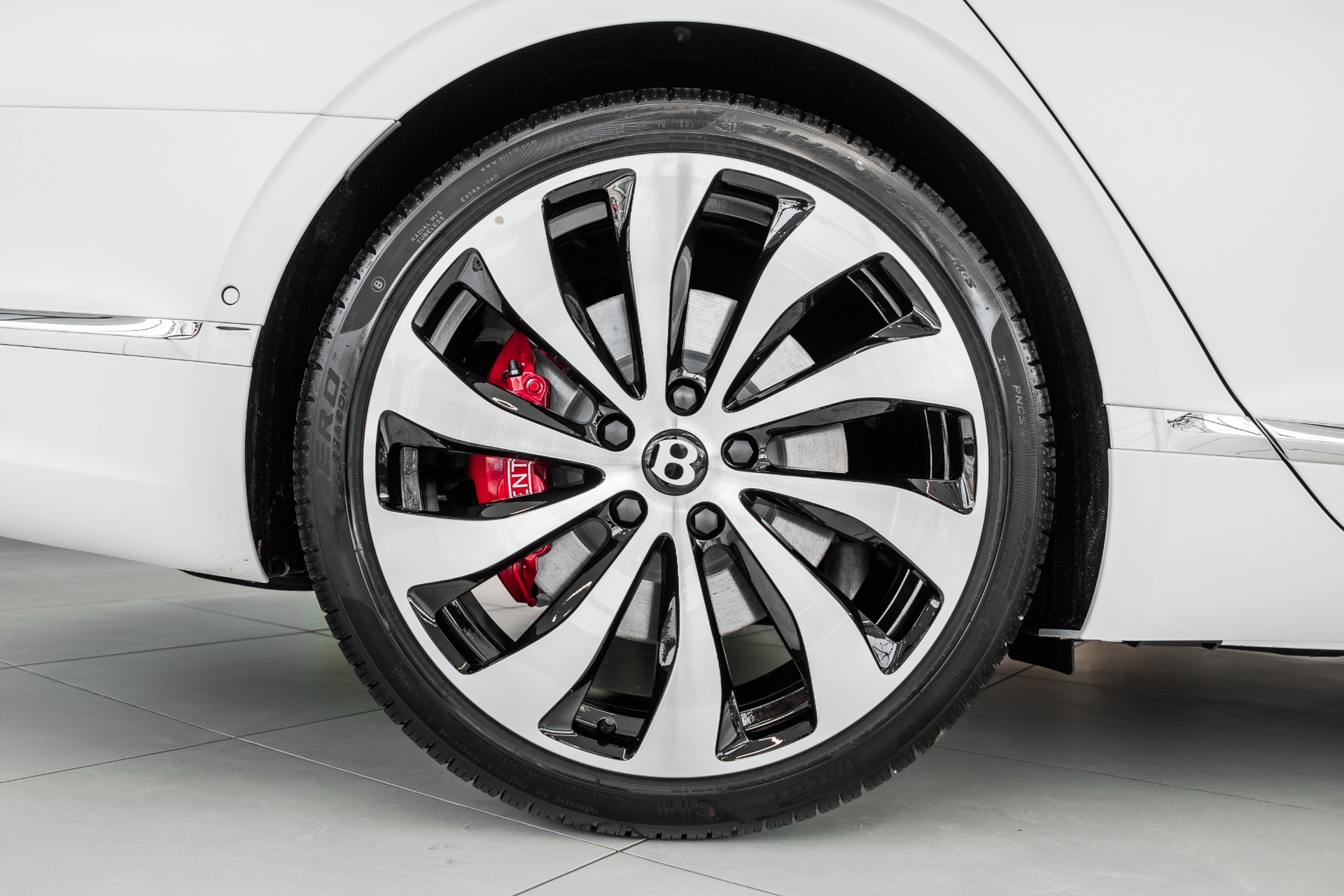 New 2021 Bentley Flying Spur V8 | St. Petersburg, FL