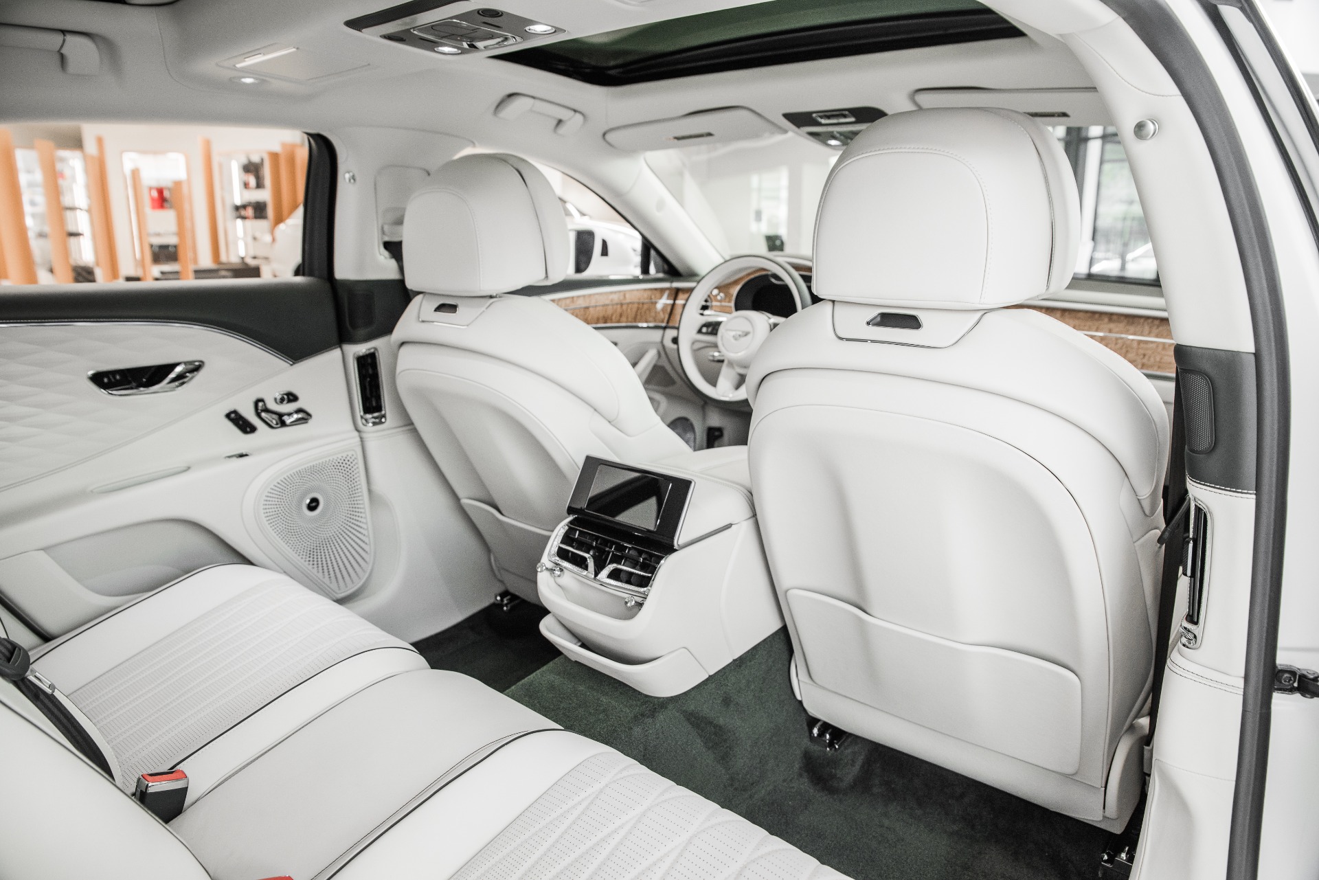New 2021 Bentley Flying Spur V8 | St. Petersburg, FL