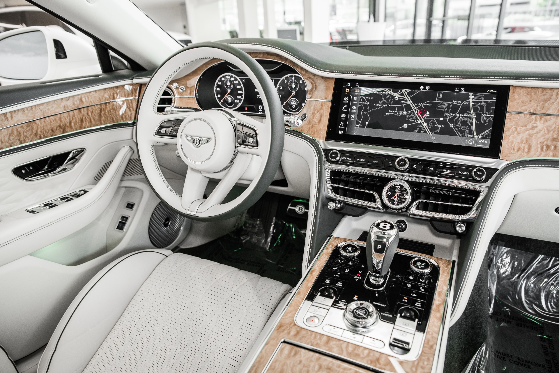 New 2021 Bentley Flying Spur V8 | St. Petersburg, FL