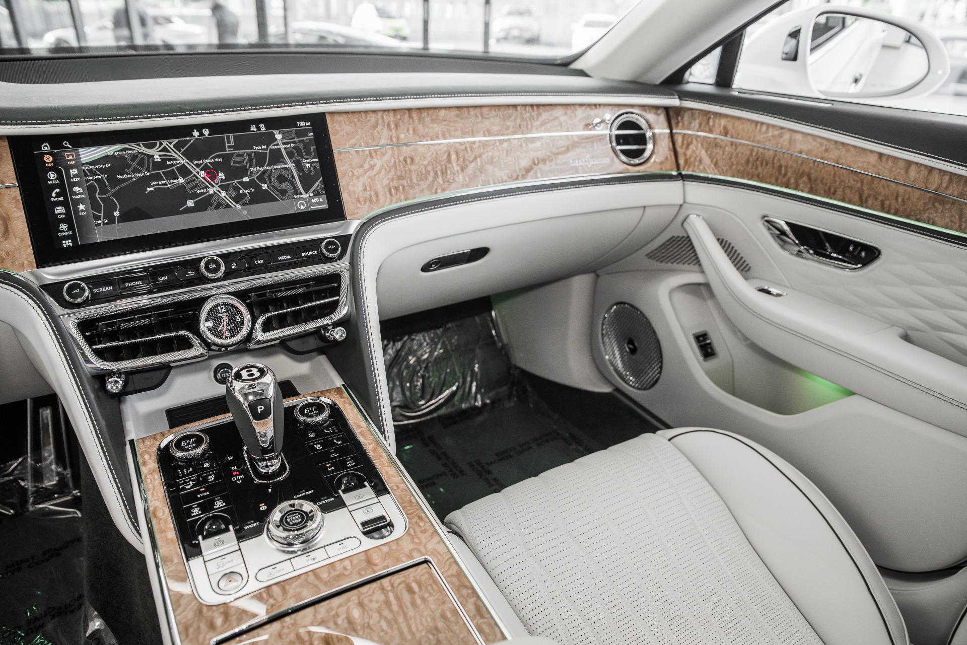 New 2021 Bentley Flying Spur V8 | St. Petersburg, FL