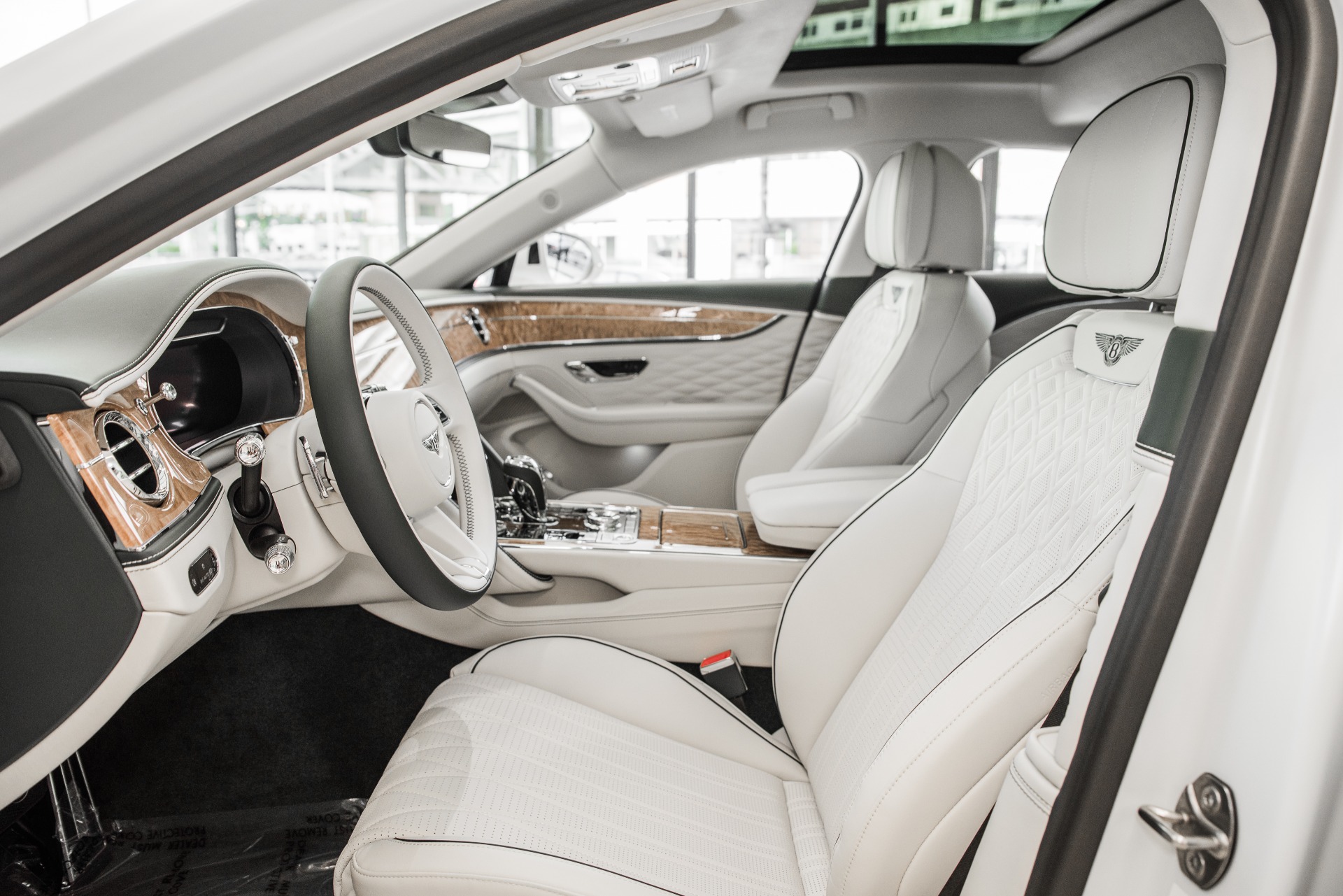 New 2021 Bentley Flying Spur V8 | St. Petersburg, FL