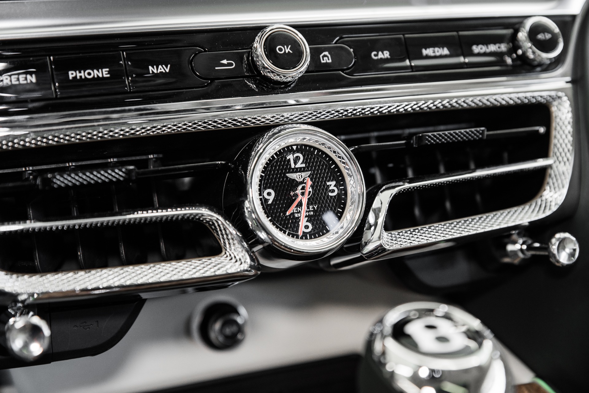 New 2021 Bentley Flying Spur V8 | St. Petersburg, FL