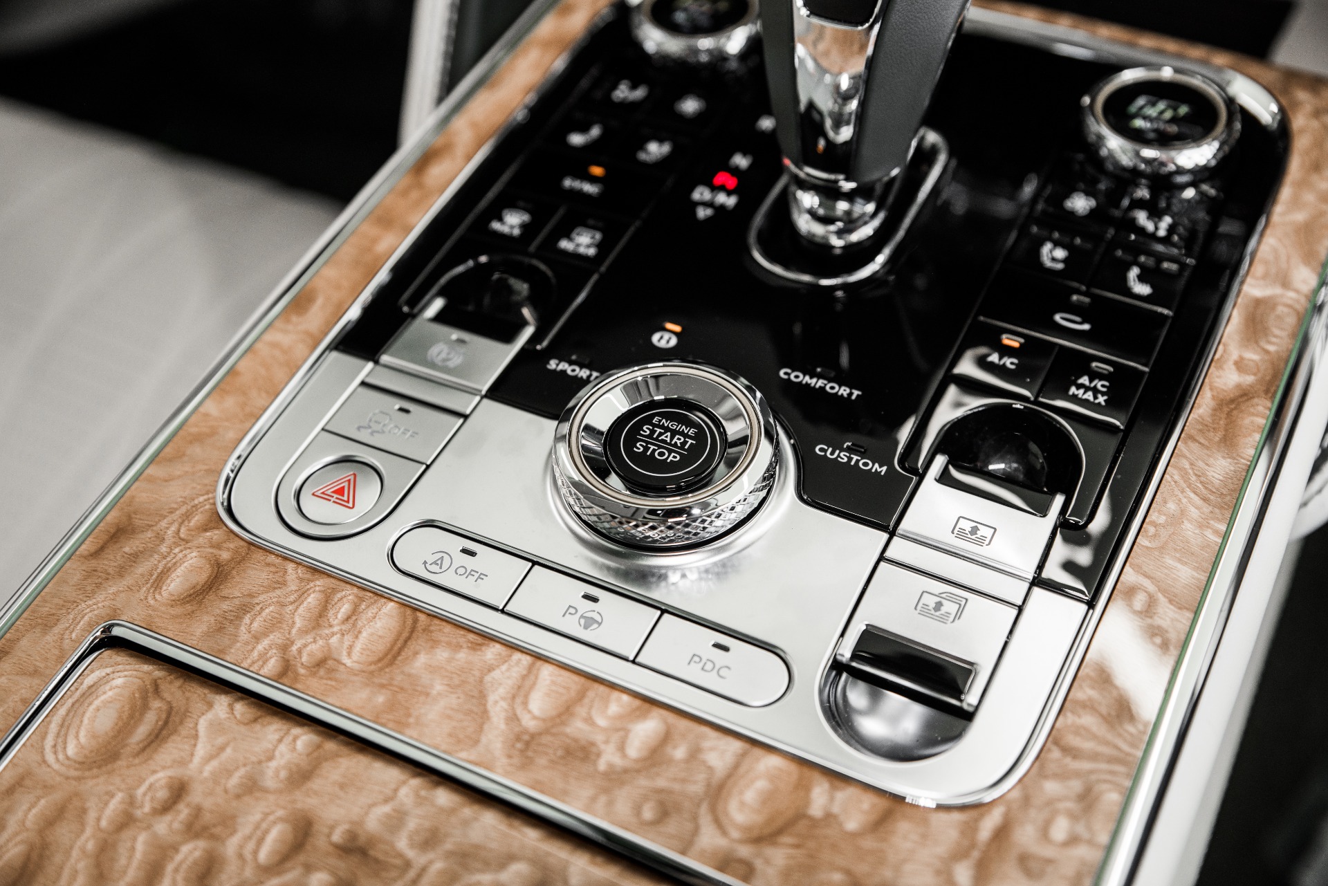 New 2021 Bentley Flying Spur V8 | St. Petersburg, FL