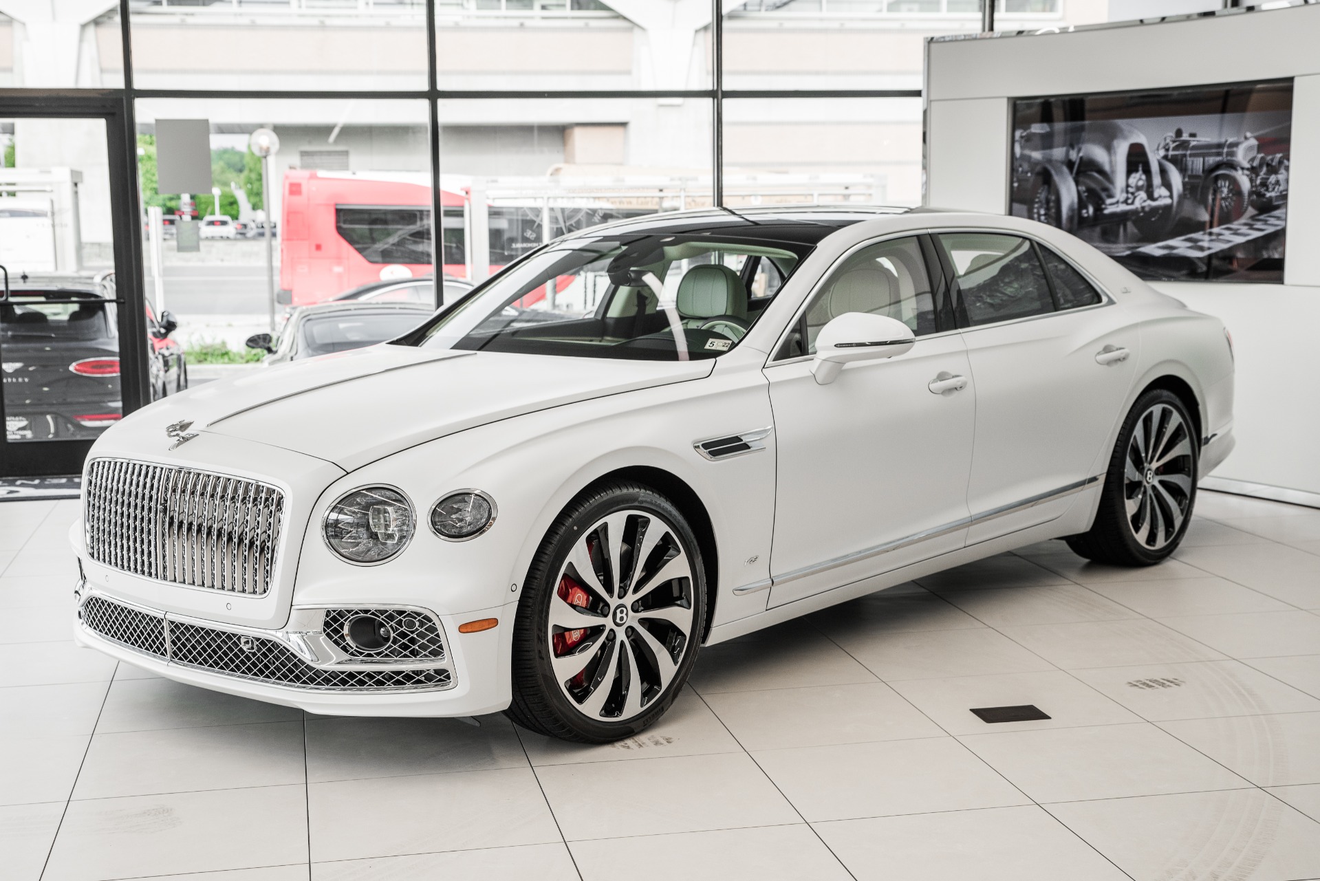 New 2021 Bentley Flying Spur V8 | St. Petersburg, FL
