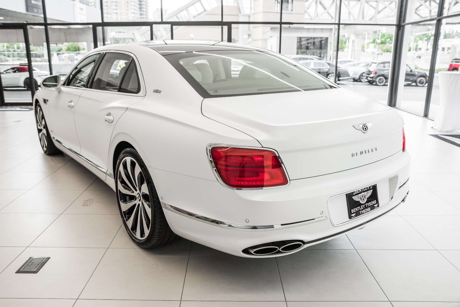 New 2021 Bentley Flying Spur V8 | St. Petersburg, FL