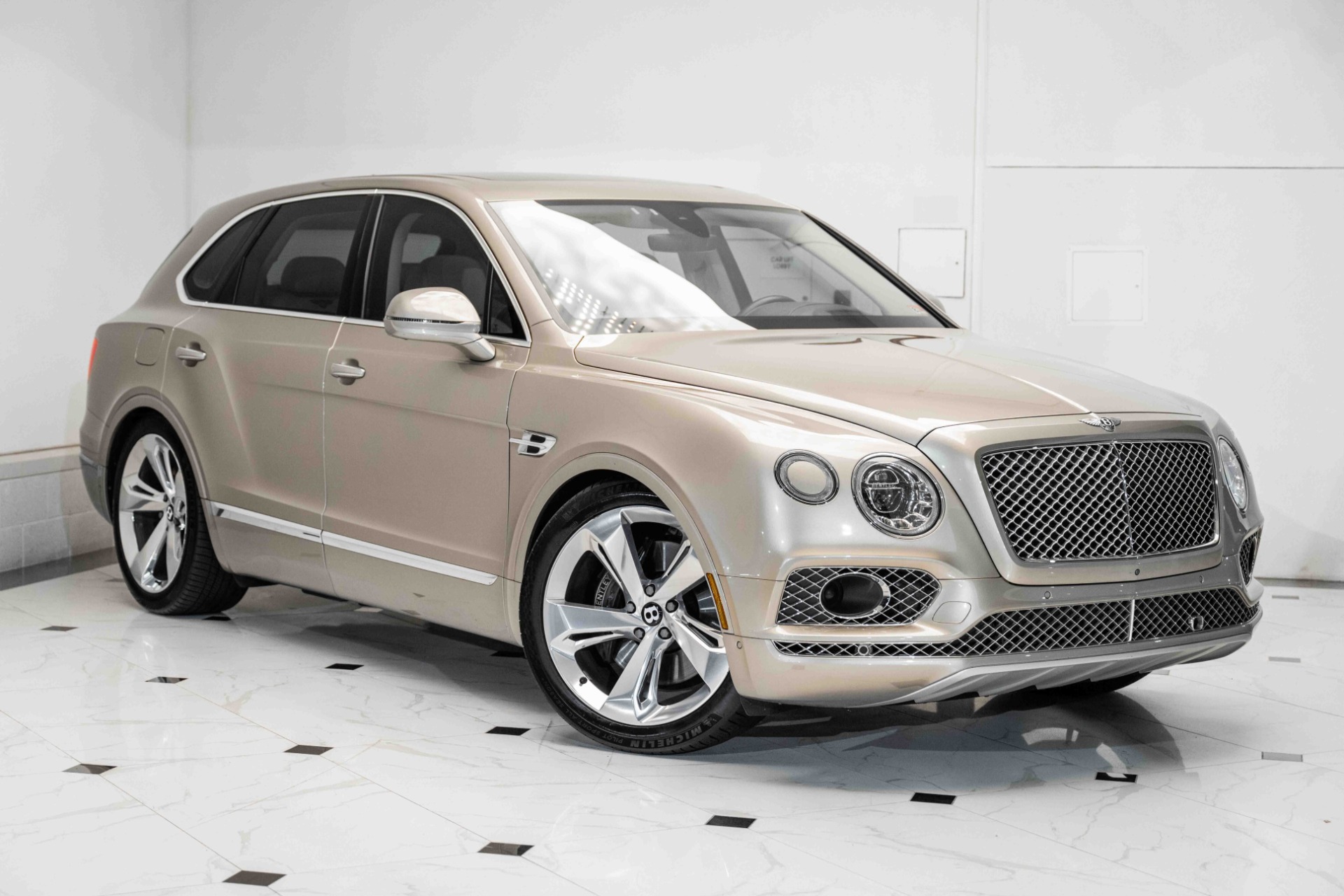 Used 2018 Bentley Bentayga | St. Petersburg, FL
