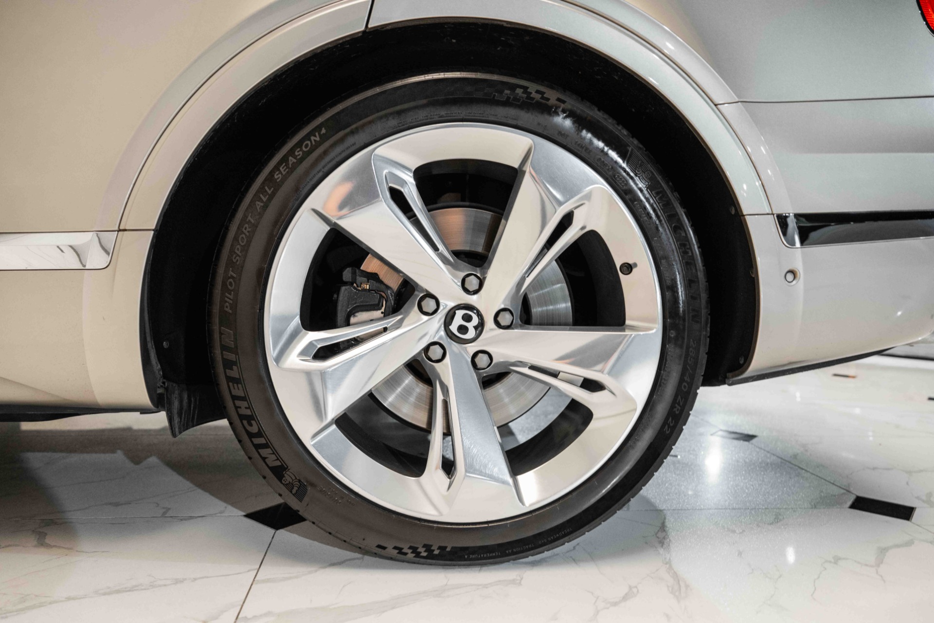 Used 2018 Bentley Bentayga | St. Petersburg, FL