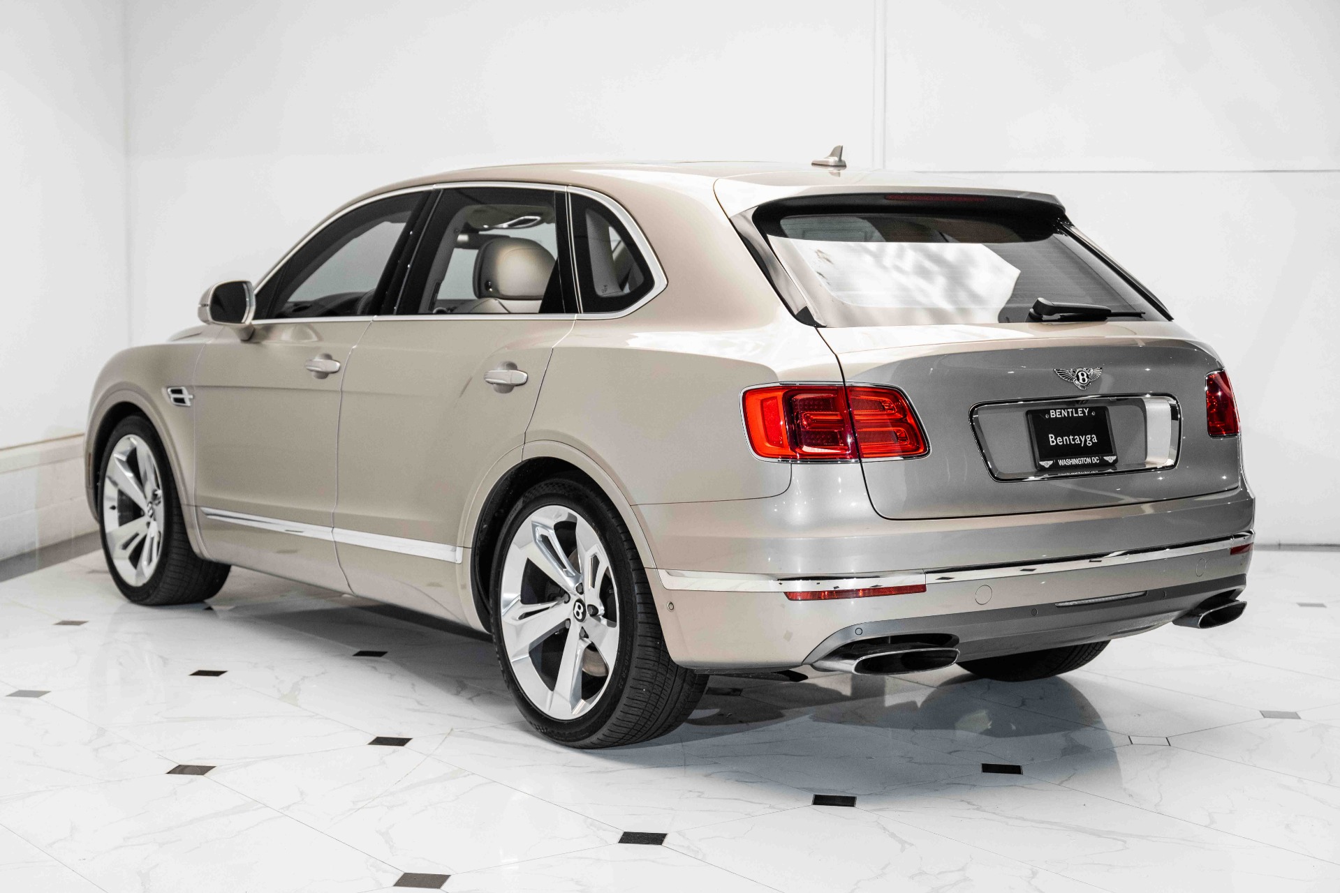 Used 2018 Bentley Bentayga | St. Petersburg, FL