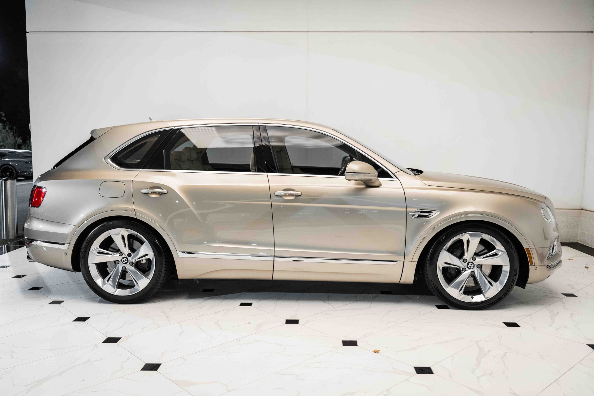Used 2018 Bentley Bentayga | St. Petersburg, FL