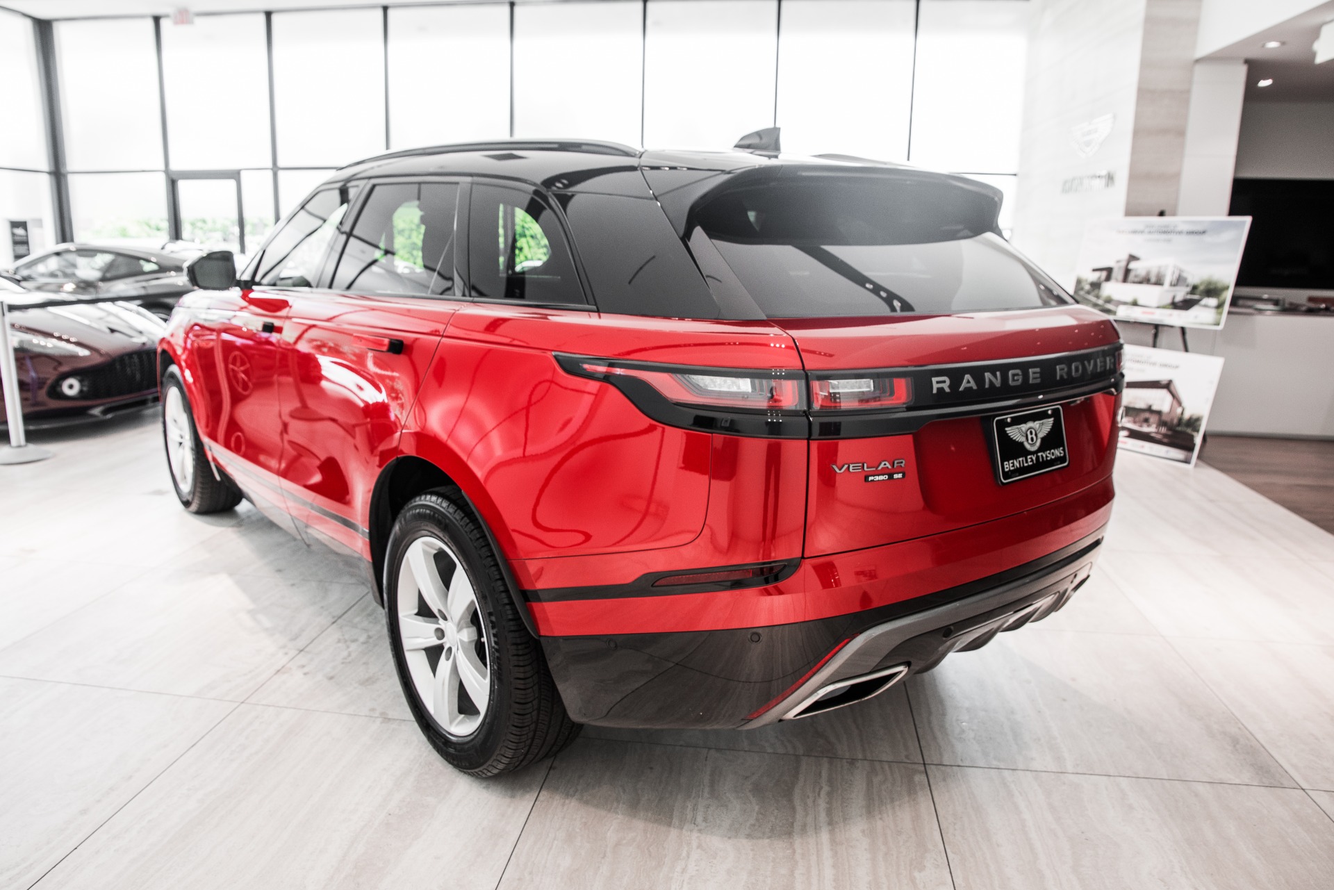 Used 2018 Land Rover Range Rover Velar P380 R-Dynamic SE | St. Petersburg, FL